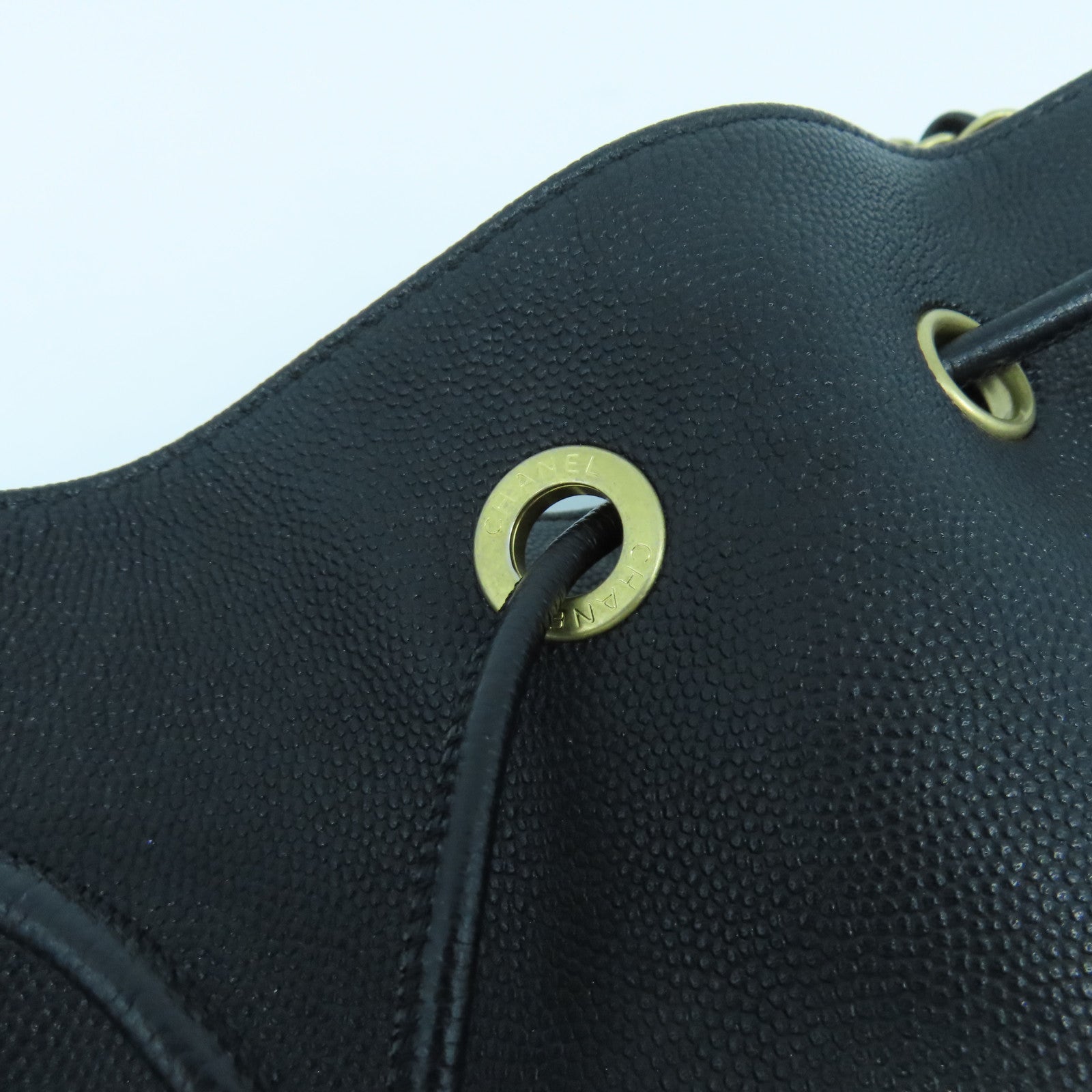 CHANEL 【激減優惠】牛皮皮革Bucket Bag金扣鏈帶肩背袋黑色