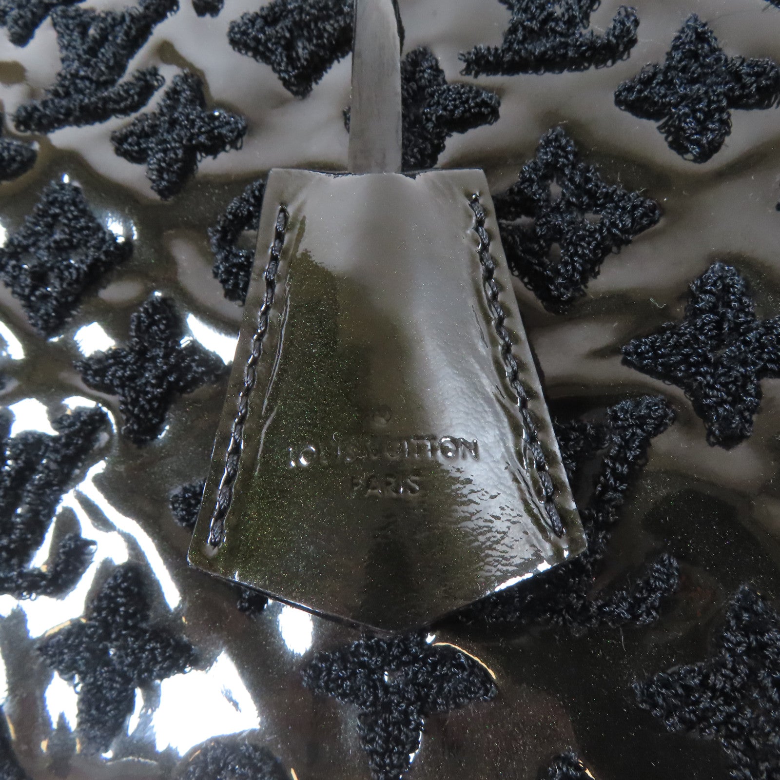 LOUIS VUITTON 【激減優惠】Monogram Fascination Lock It BB Bouclette銀扣手挽袋黑色
