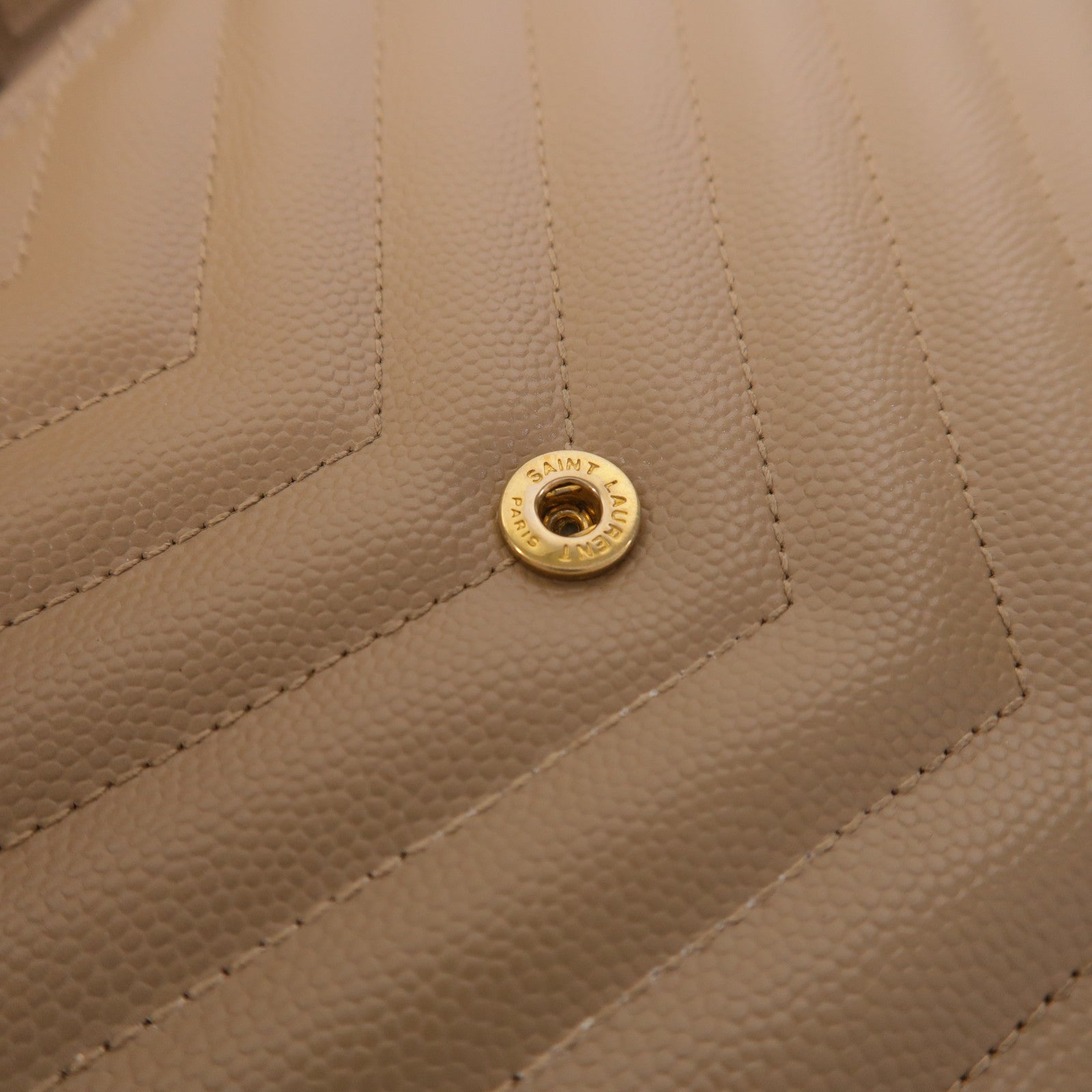 SAINT LAURENT 牛皮皮革Cassandre Envelope鏈帶肩背袋
