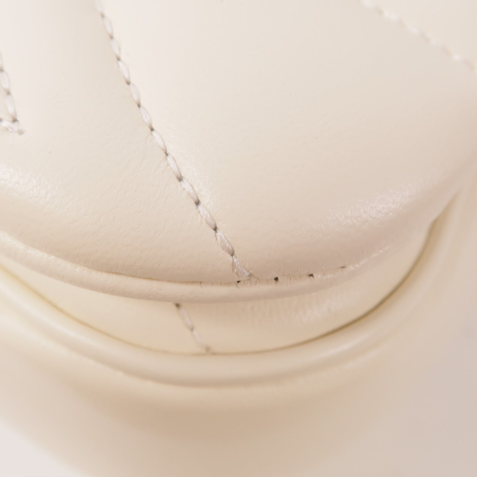 SELECTION GHW Shoulder Bag 7557031BLE19210 Lambskin Leather White