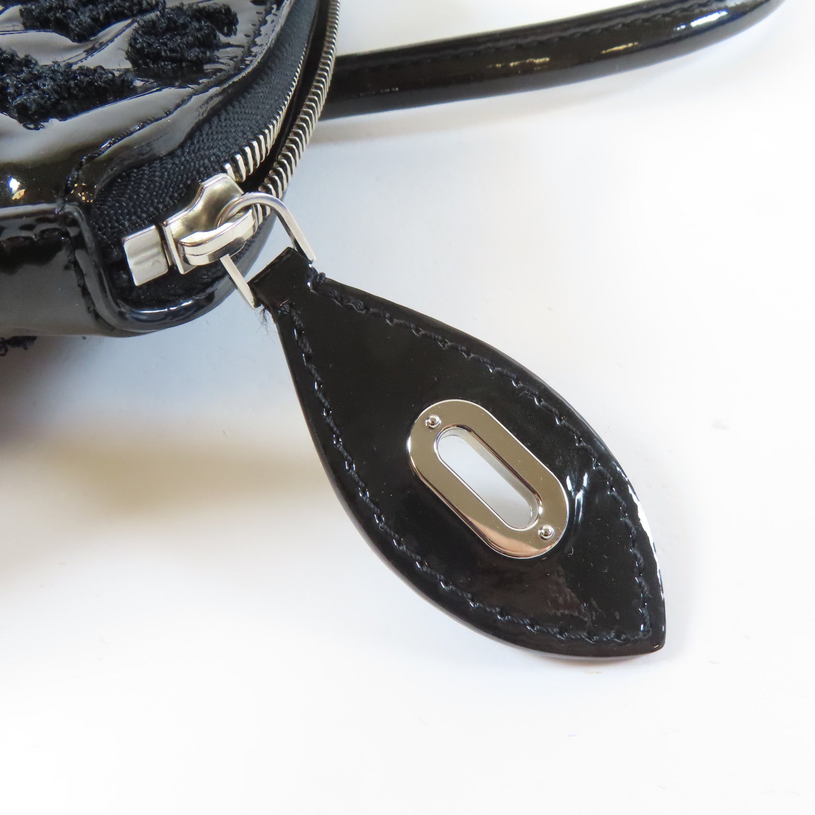 LOUIS VUITTON 【激減優惠】Monogram Fascination Lock It BB Bouclette銀扣手挽袋黑色