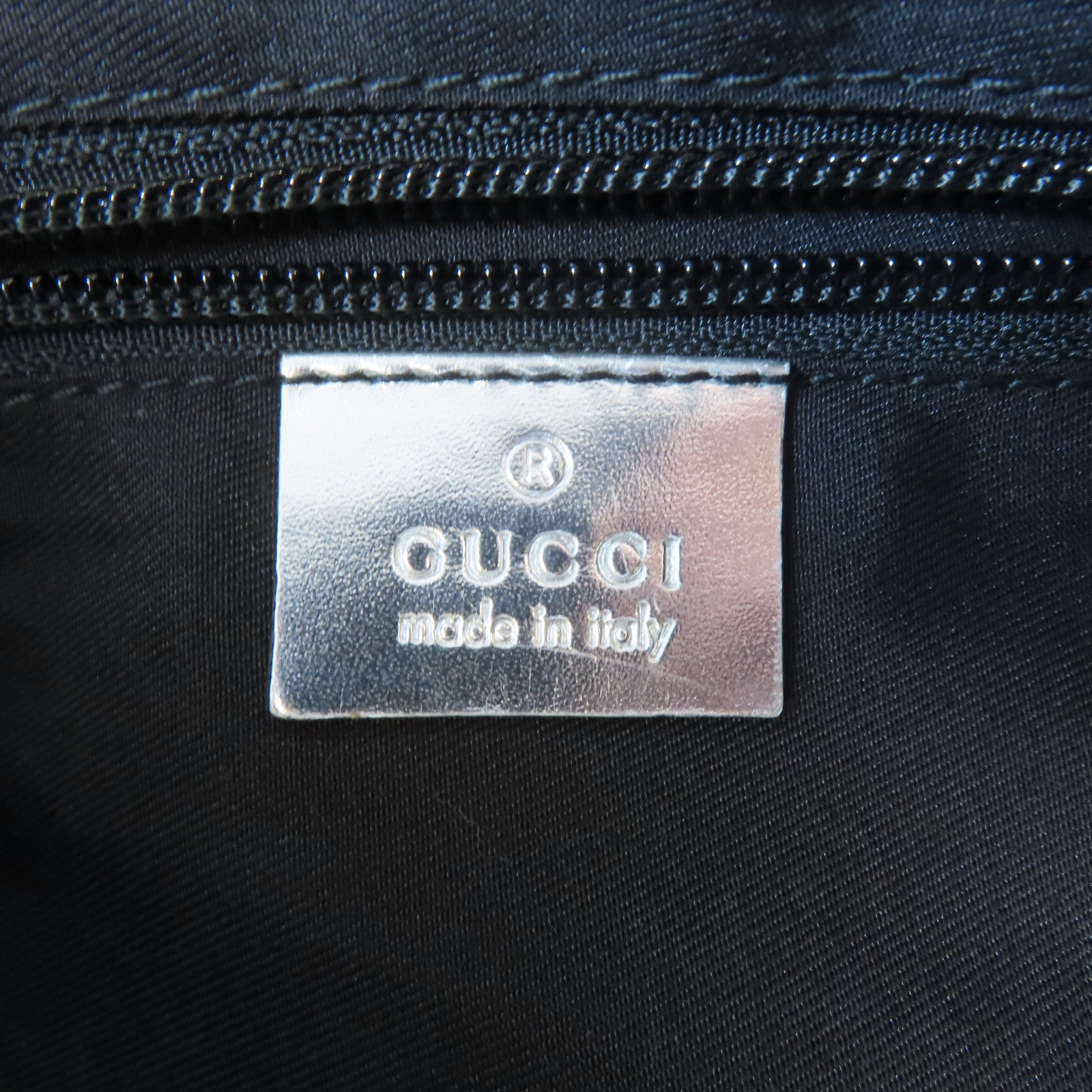 GUCCI 帆布Shoulder Bag銀扣肩背袋銀色