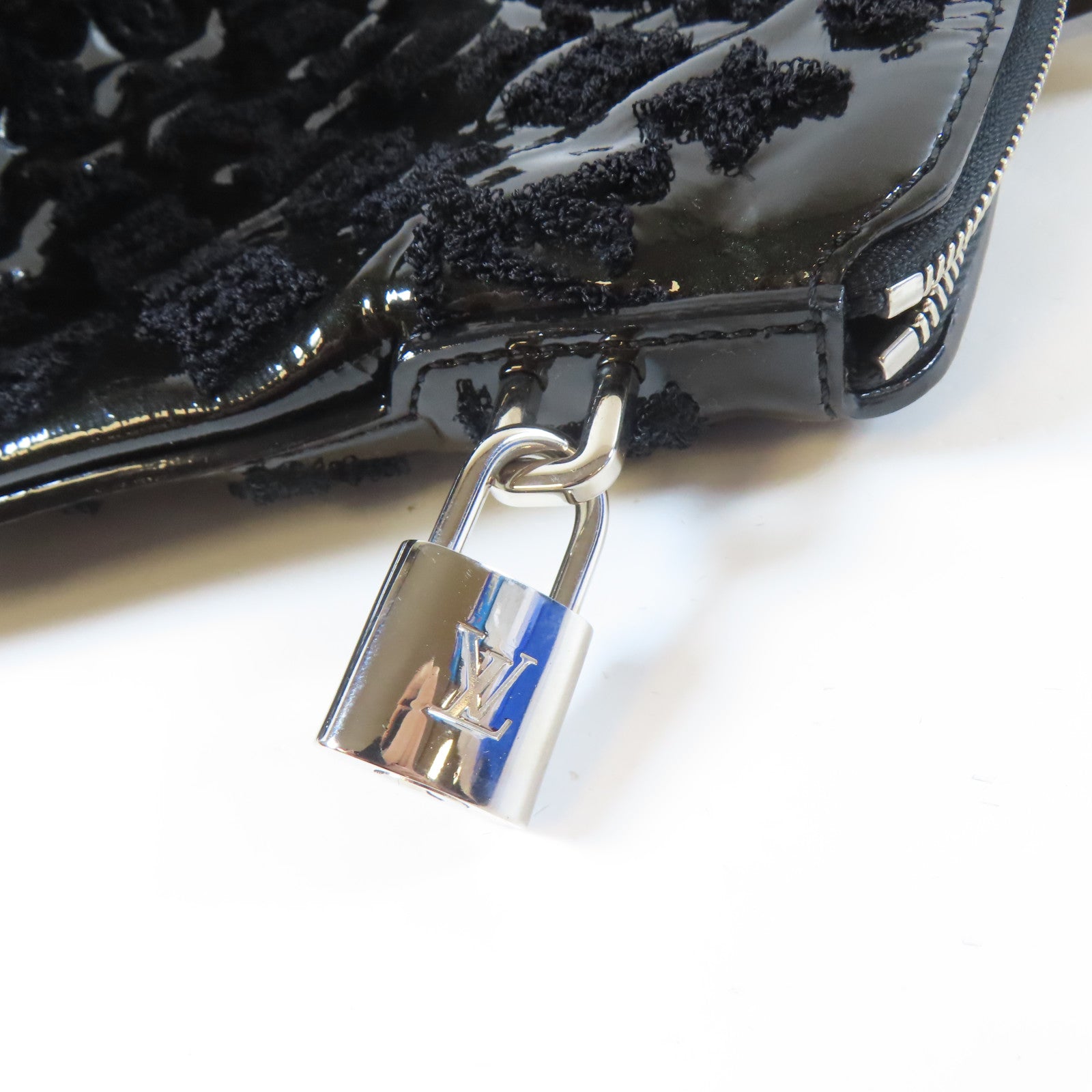 LOUIS VUITTON 【激減優惠】Monogram Fascination Lock It BB Bouclette銀扣手挽袋黑色