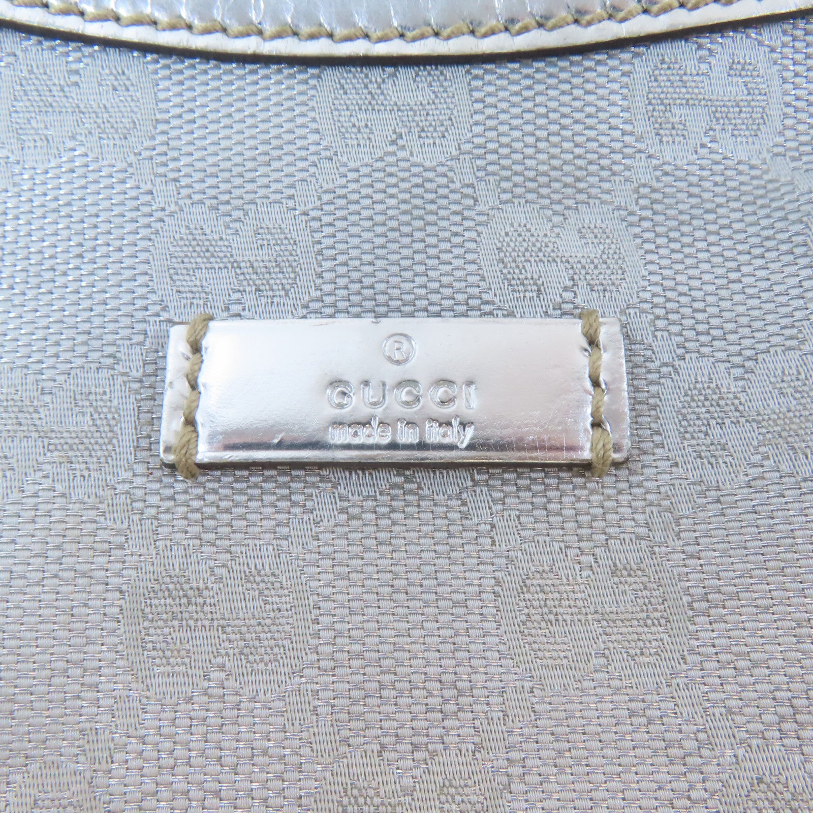 GUCCI 帆布Shoulder Bag銀扣肩背袋銀色