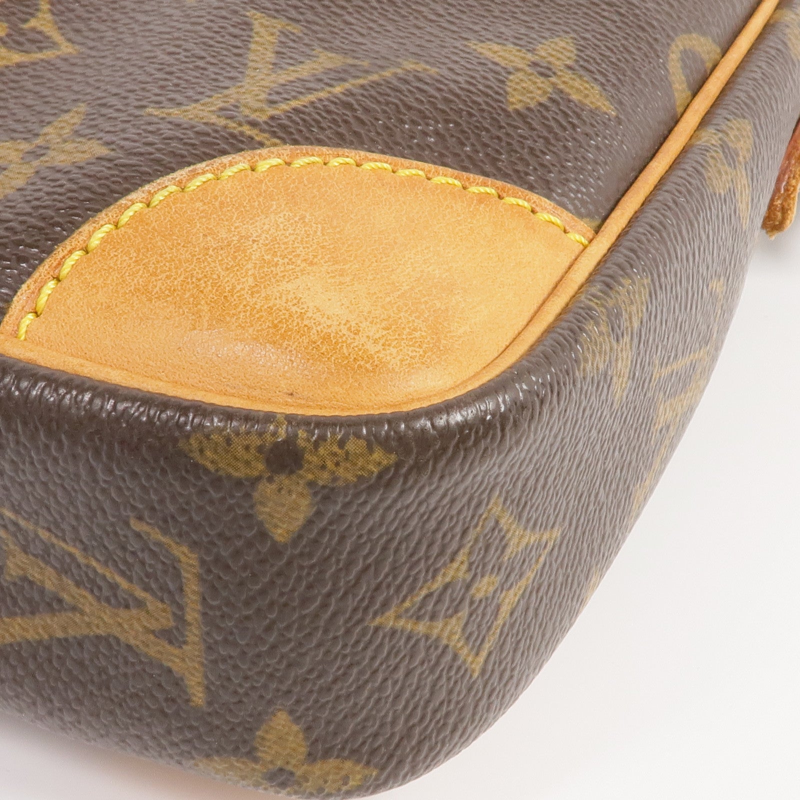 LOUIS VUITTON Monogram Danube金扣肩背袋
