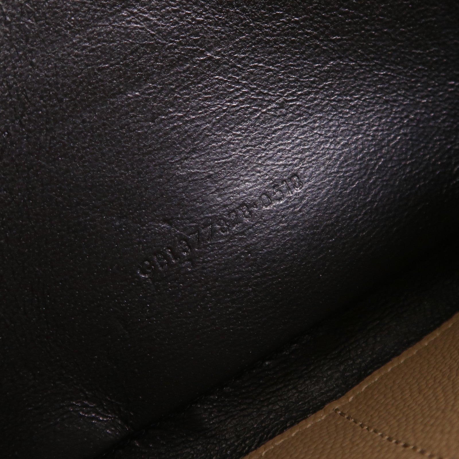 SAINT LAURENT 牛皮皮革Cassandre Envelope鏈帶肩背袋