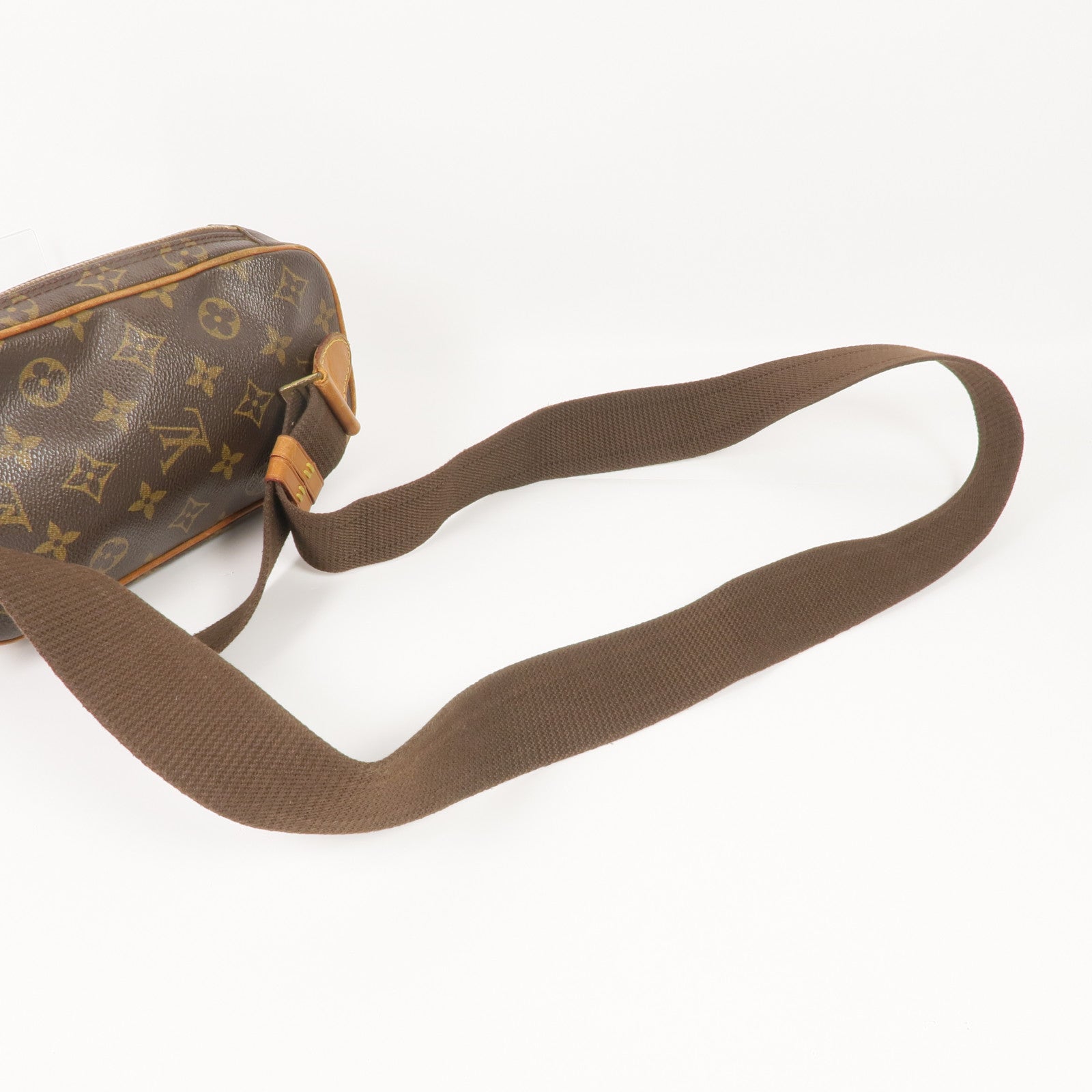LOUIS VUITTON Monogram Pochette Gange金扣腰包