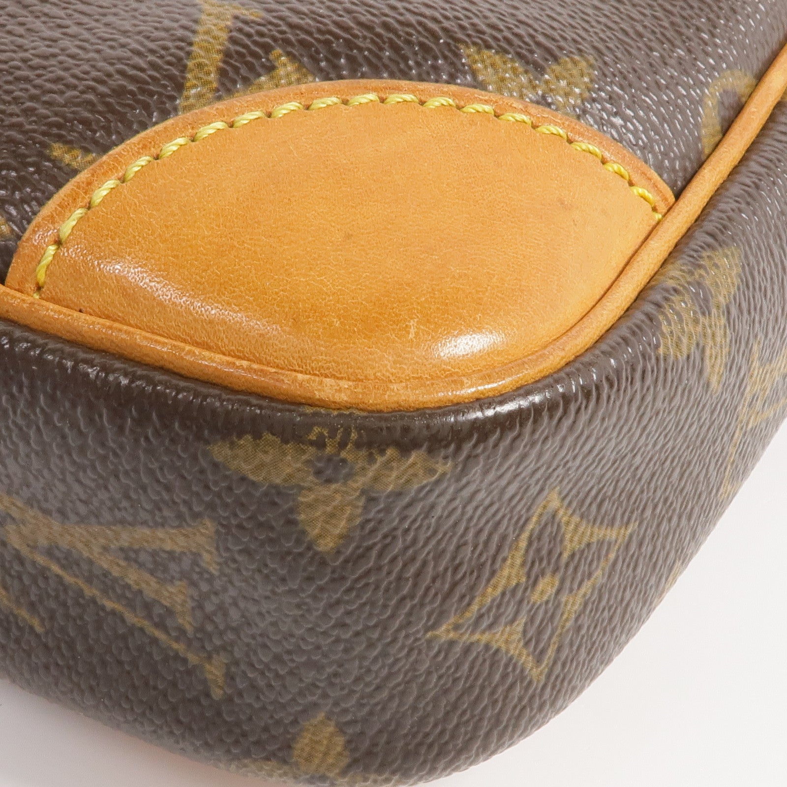 LOUIS VUITTON 【激減優惠】Monogram Danube金扣肩背袋