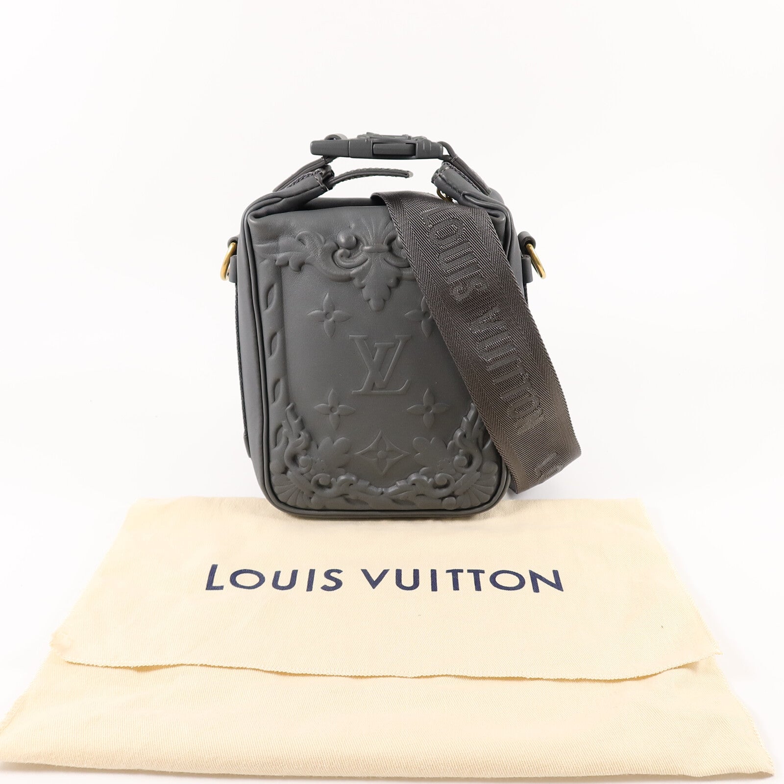 LOUIS VUITTON 牛皮皮革Cruiser Messenger肩背袋