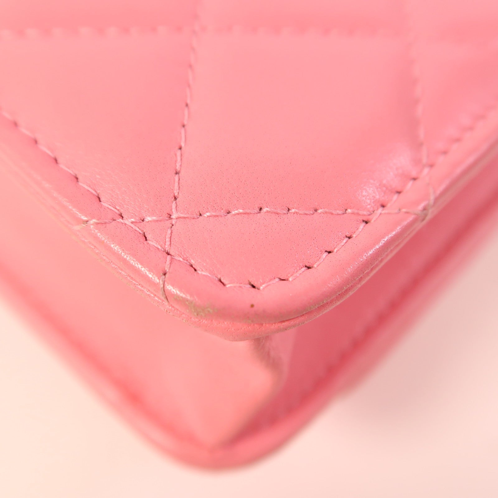 CHANEL 羊皮皮革WOC Wallet On Chain金扣鏈帶肩背袋