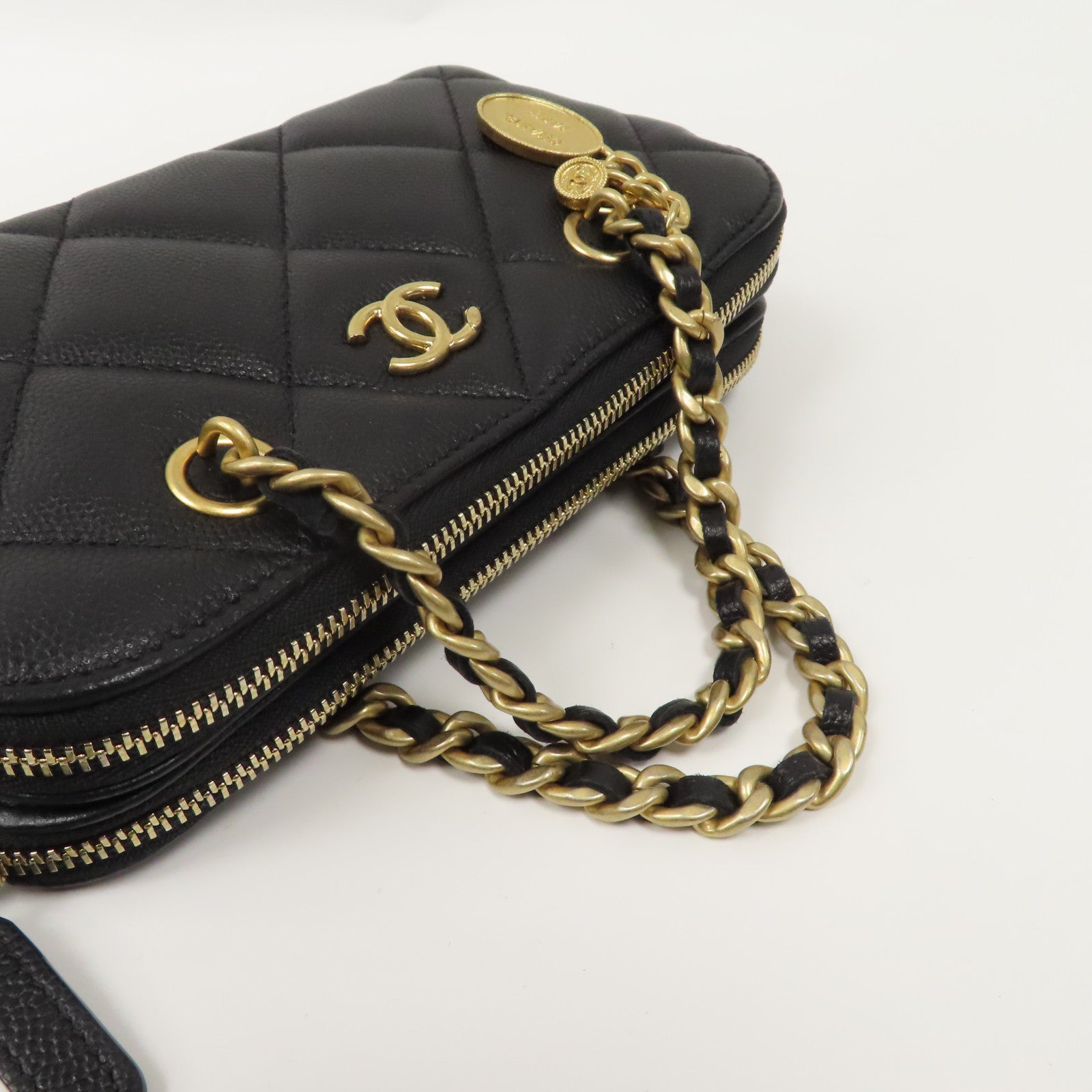 CHANEL 菱格Caviar皮革2 Way Chain Shoulder金扣鏈帶手挽肩背兩用袋黑色