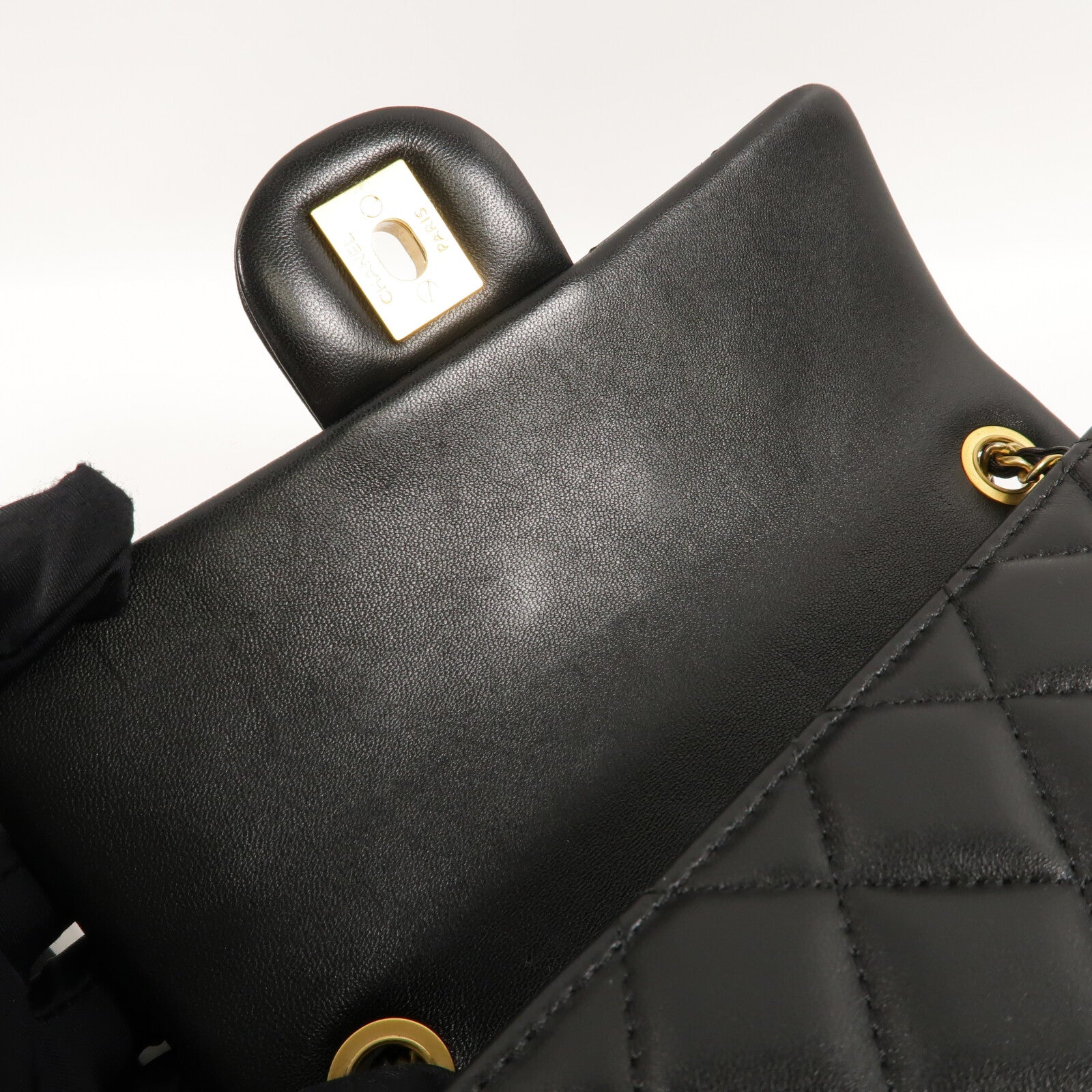 CHANEL 羊皮皮革Mini Classic 20 Gold Ball鏈帶肩背袋
