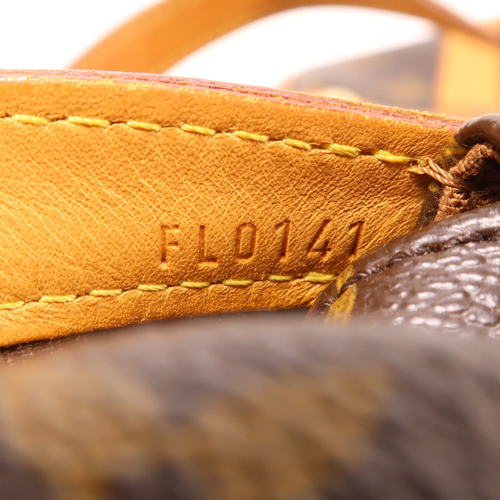 LOUIS VUITTON Monogram Stresa PM金扣肩背袋棕色