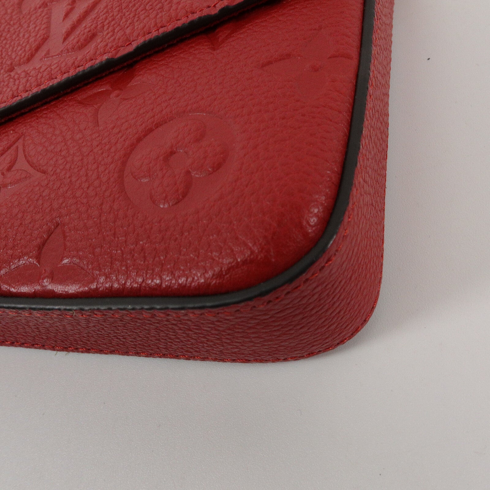 LOUIS VUITTON Monogram Empreinte Felicie Pochette鏈帶肩背袋