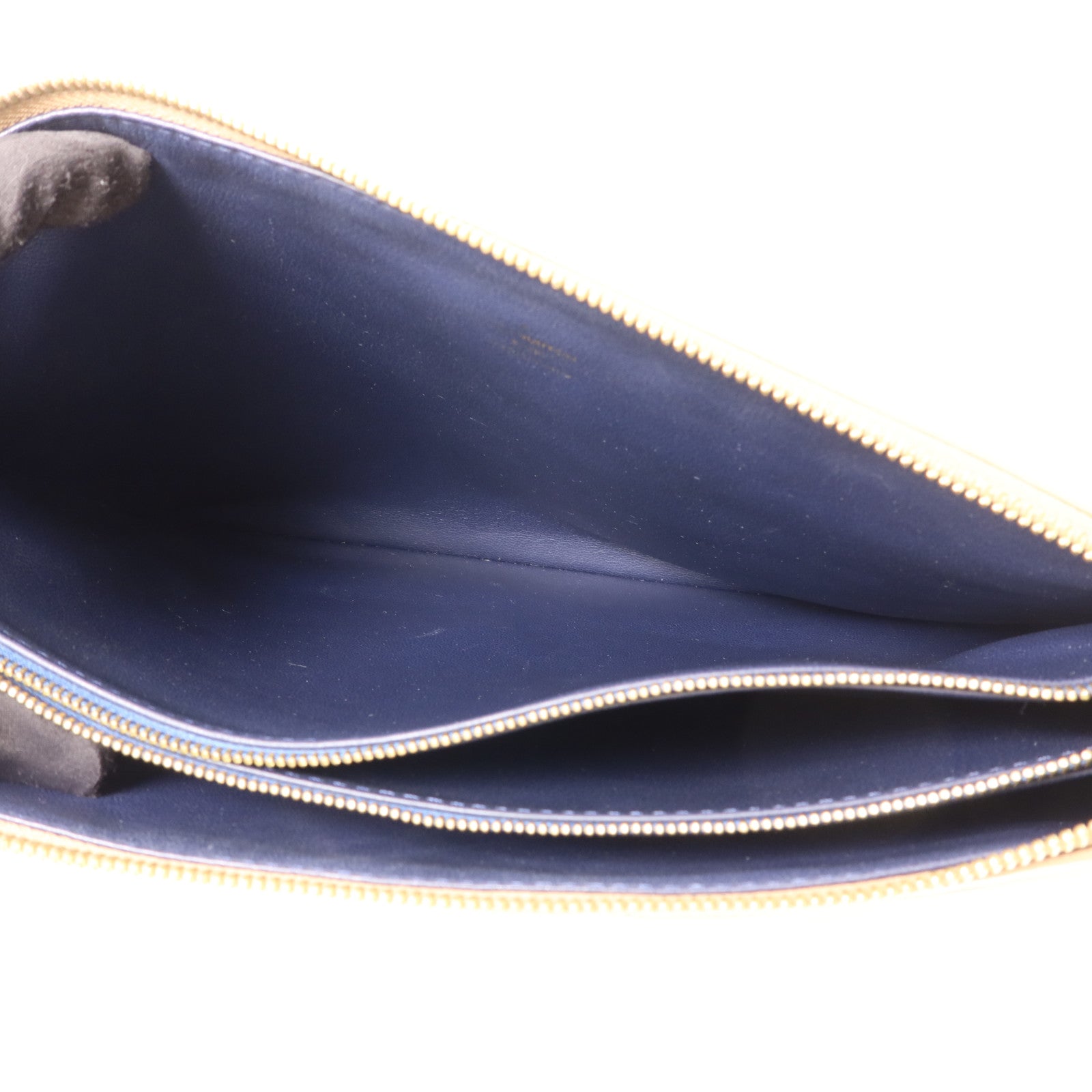 LOUIS VUITTON 【激減優惠】Monogram Embossed Coussin PM金扣鏈帶肩背袋