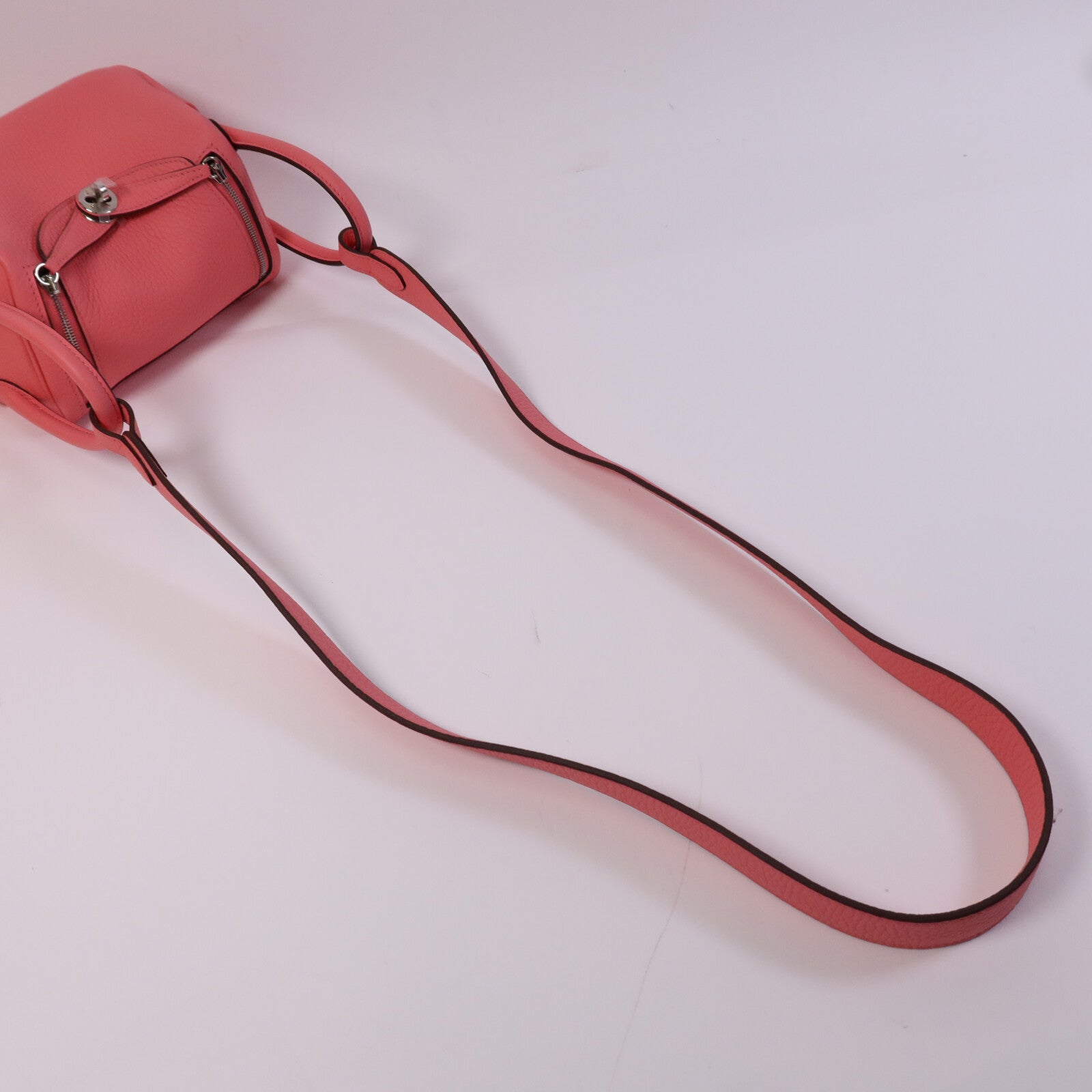 HERMES Clemence皮革Mini Lindy金扣手挽肩背兩用袋Rose Azalee