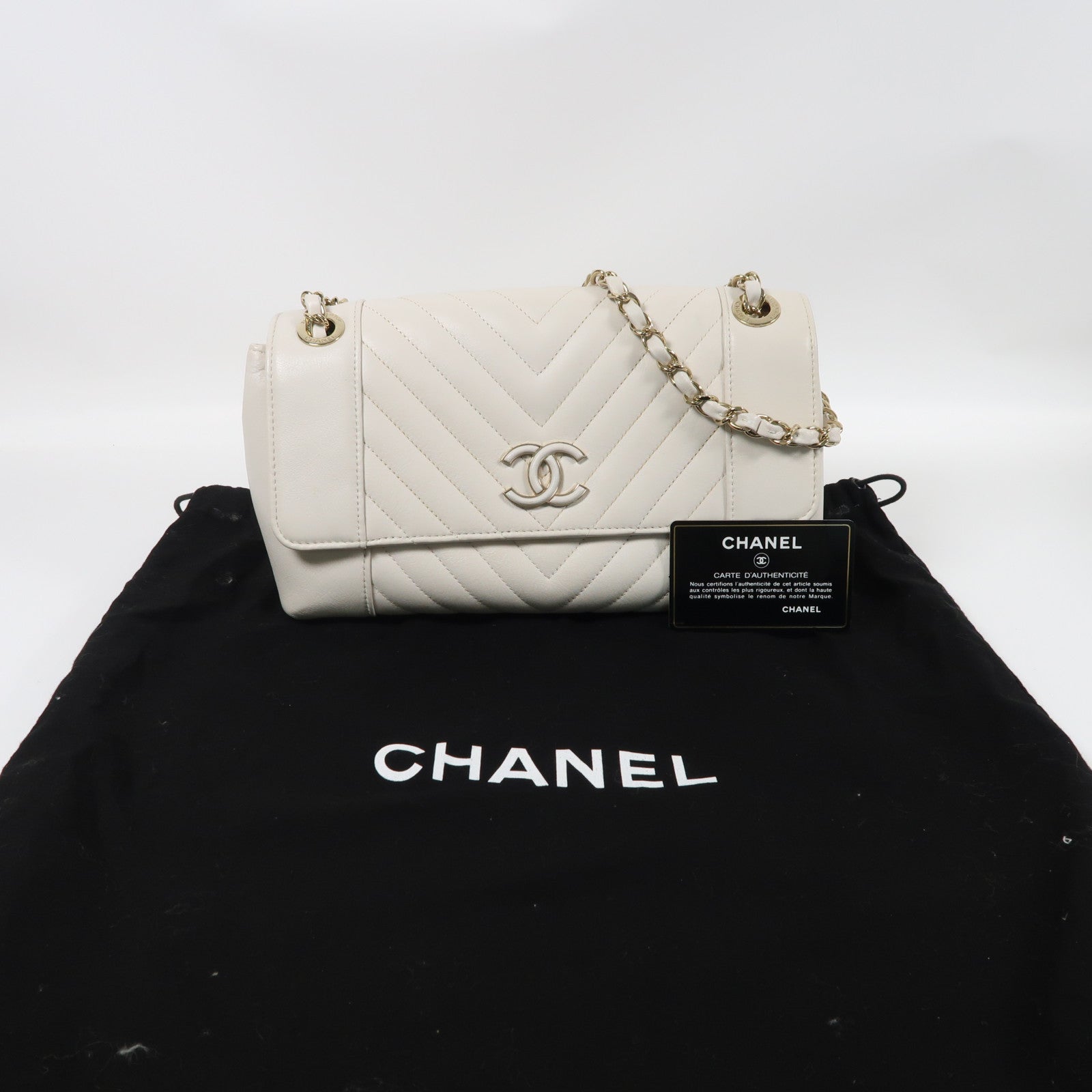 CHANEL Herringbone CC GHW Chain Shoulder Bag Calfskin Leather White
