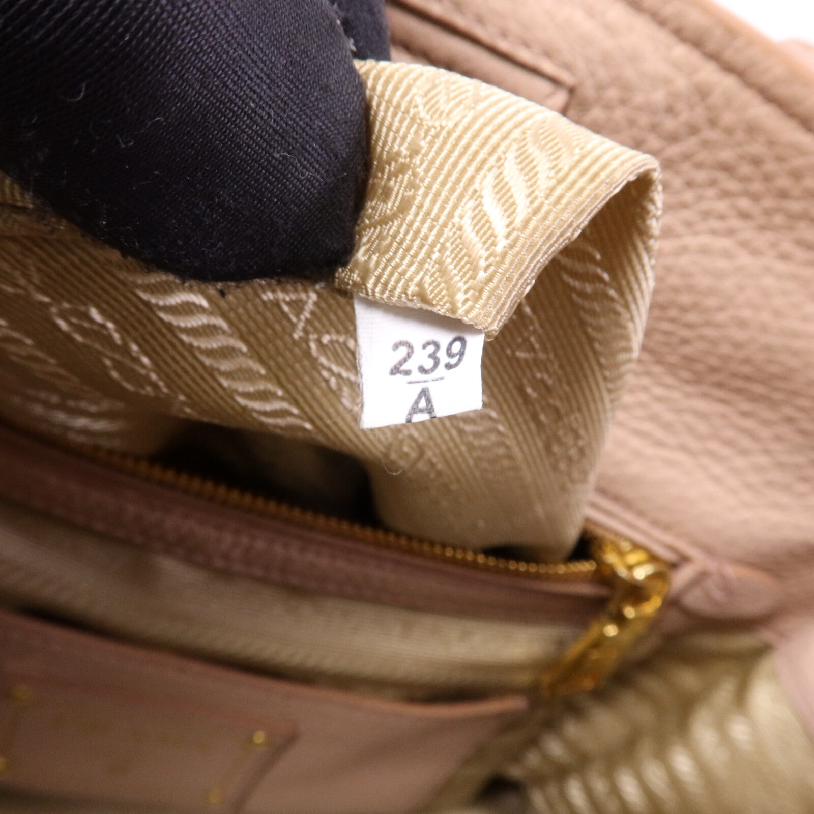 PRADA 牛皮皮革2 Way Shoulder金扣手挽肩背兩用袋
