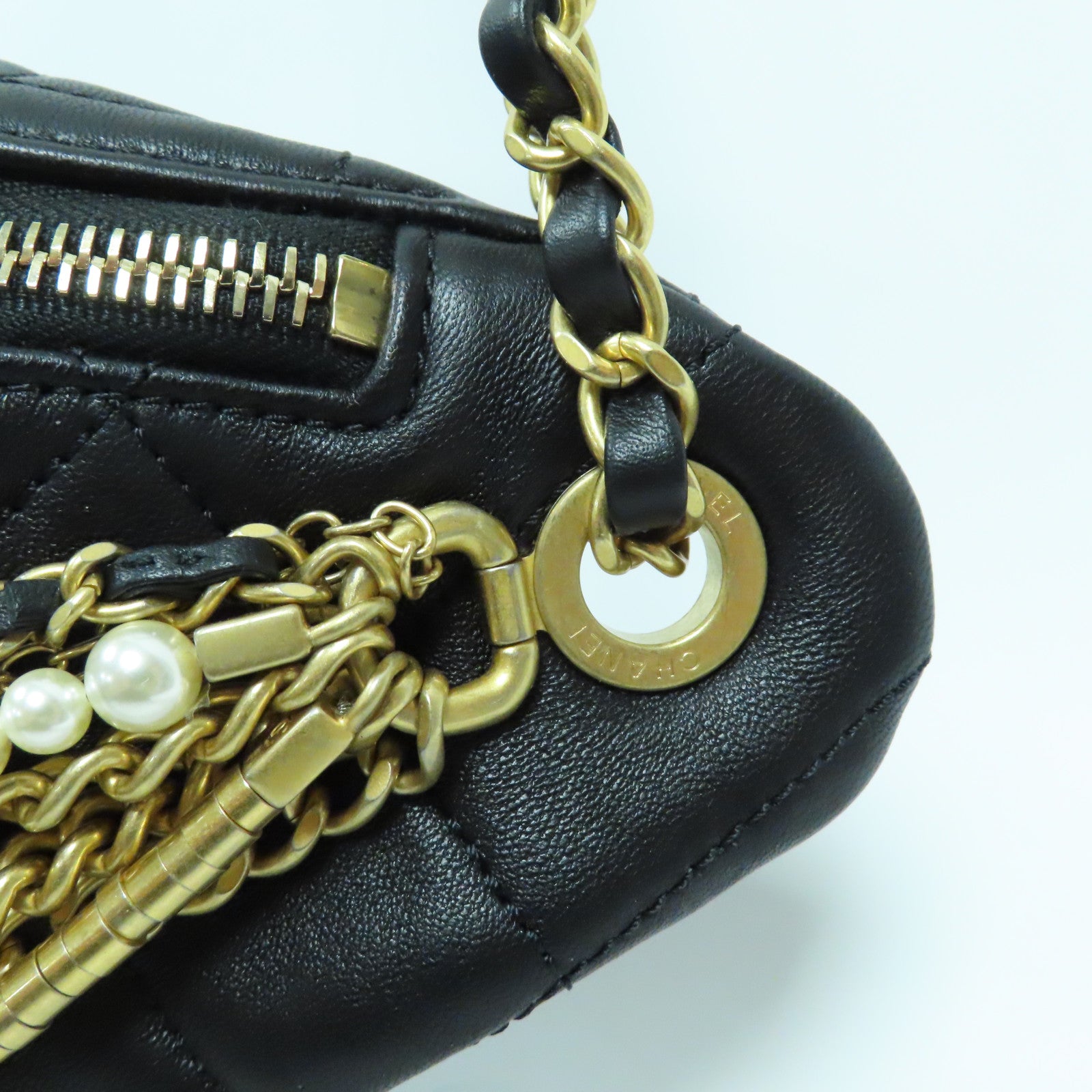 CHANEL 菱格羊皮皮革Waist Bag金扣鏈帶腰包黑色