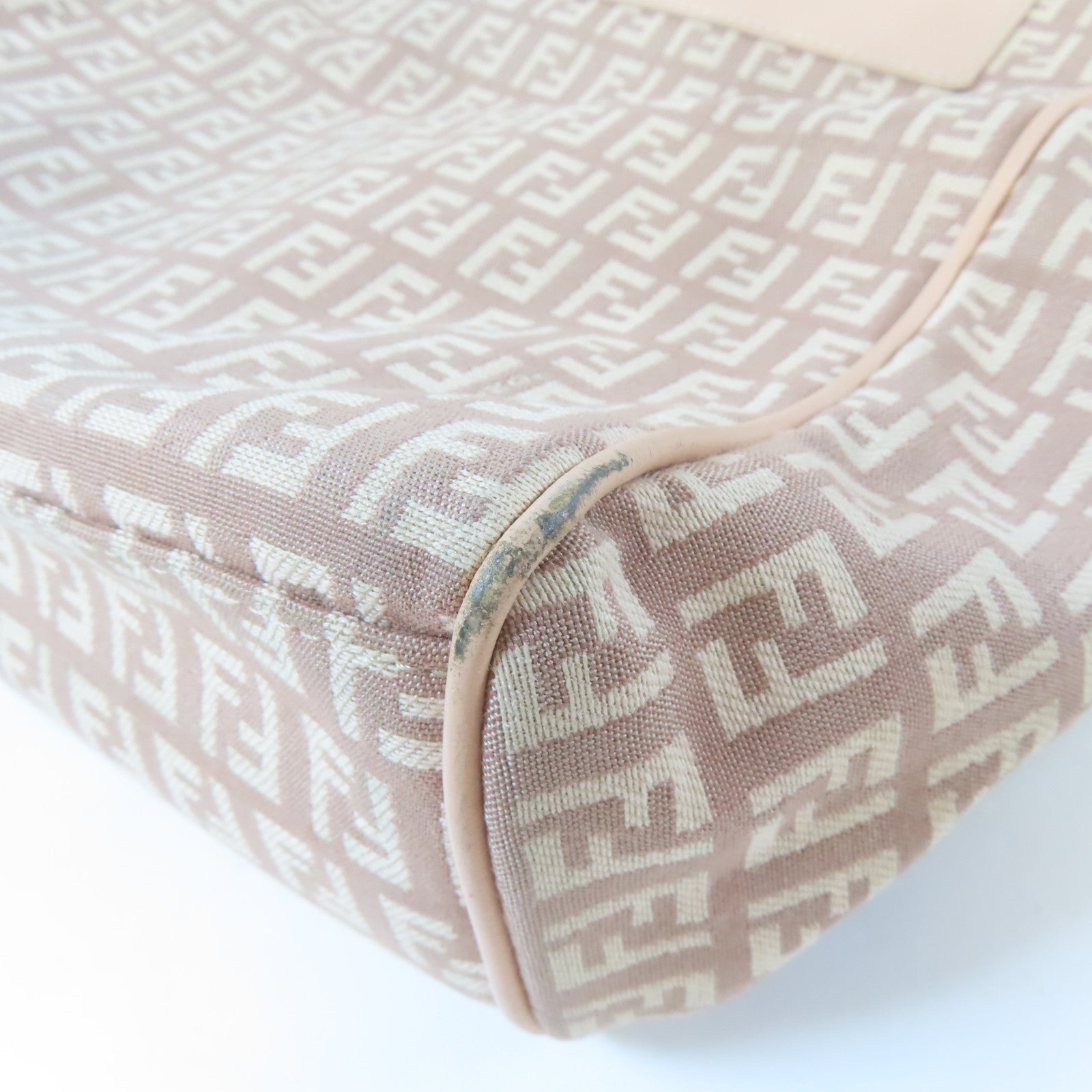 FENDI 帆布Shoulder Bag金扣肩背袋粉紅色