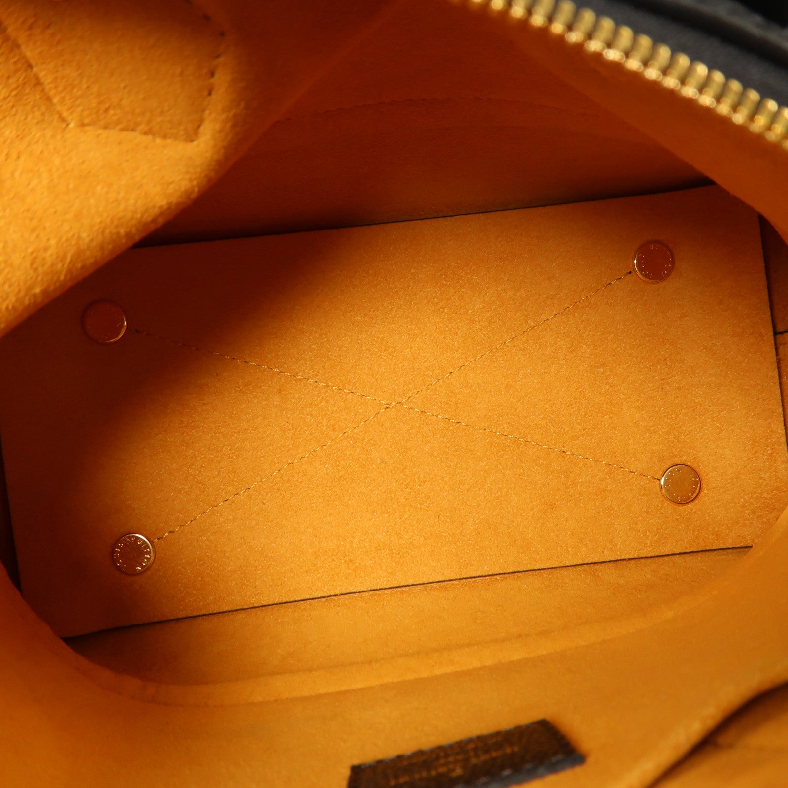 LOUIS VUITTON Monogram Empreinte Neo Alma BB金扣手挽肩背兩用袋
