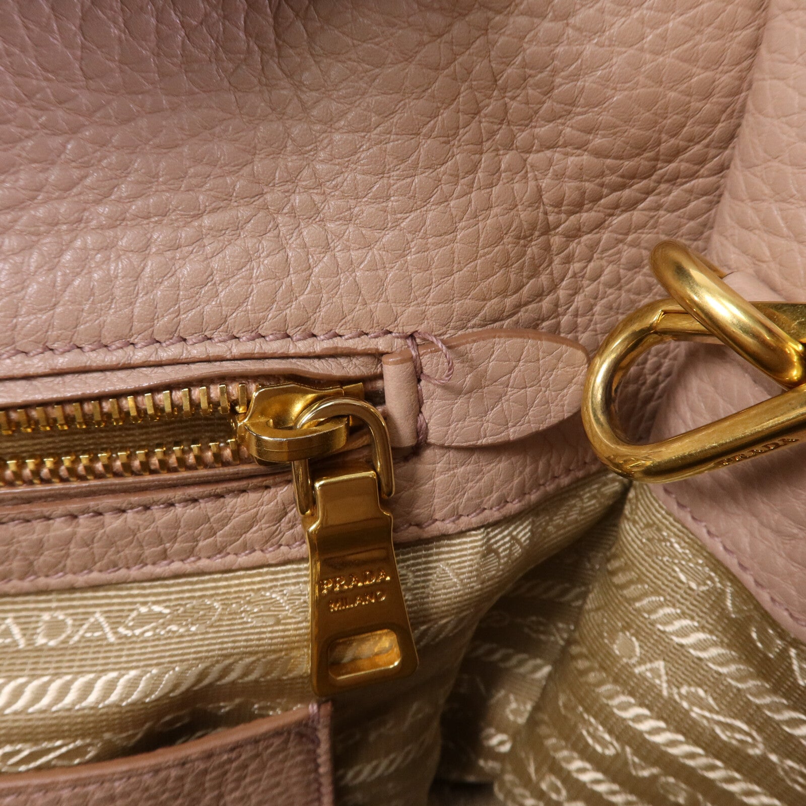 PRADA 牛皮皮革2 Way Shoulder金扣手挽肩背兩用袋