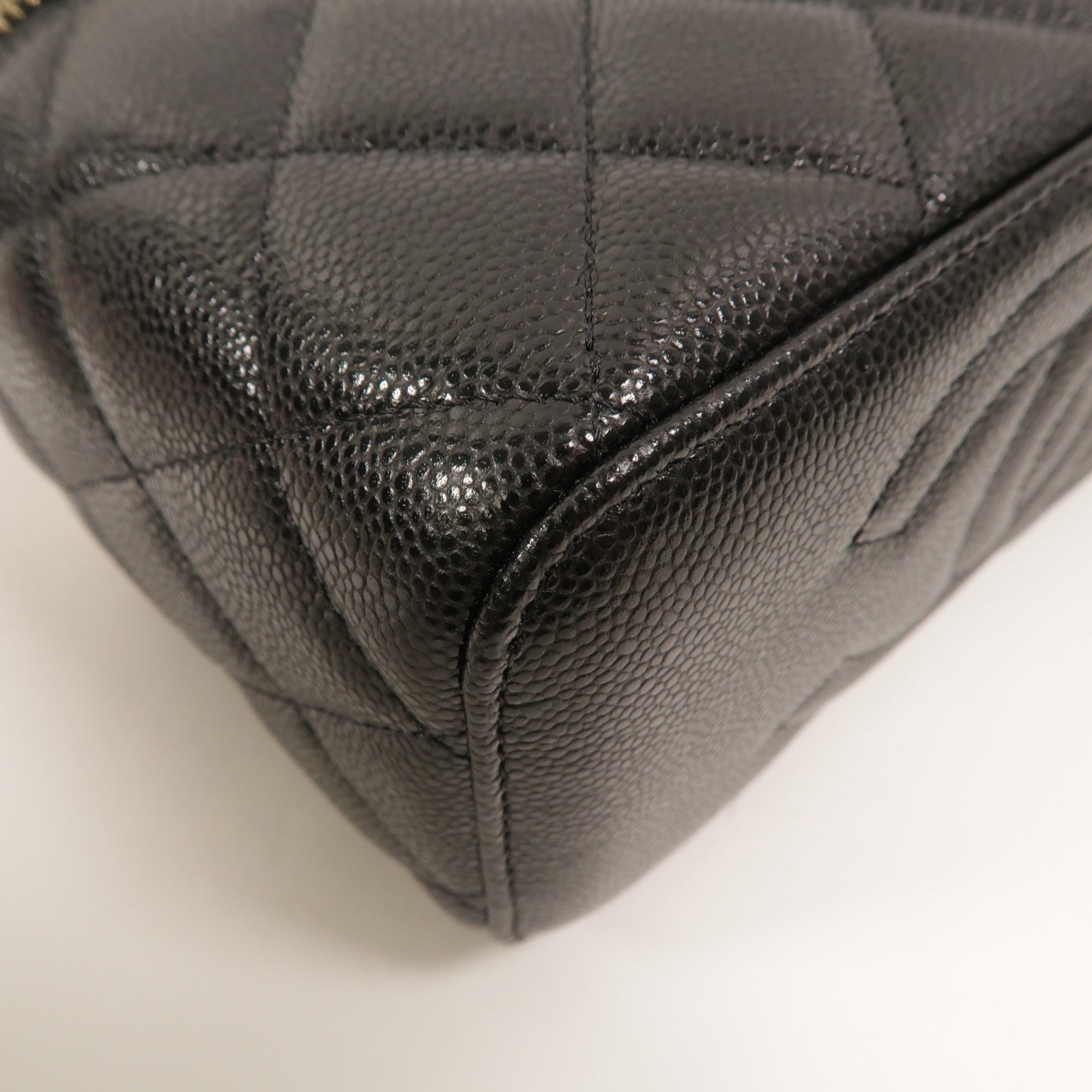 CHANEL 牛皮皮革Vanity Case鏈帶肩背袋