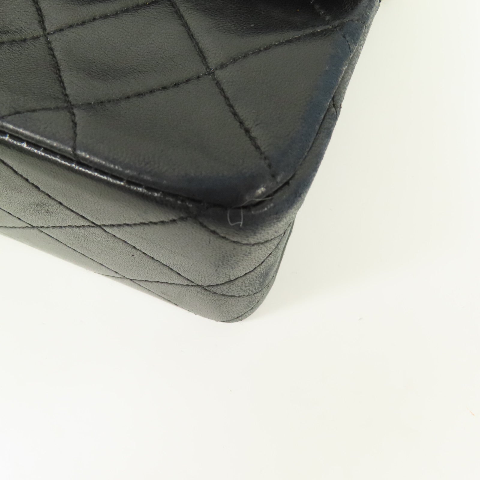 CHANEL 牛皮皮革Vintage Chain Shoulder金扣鏈帶肩背袋