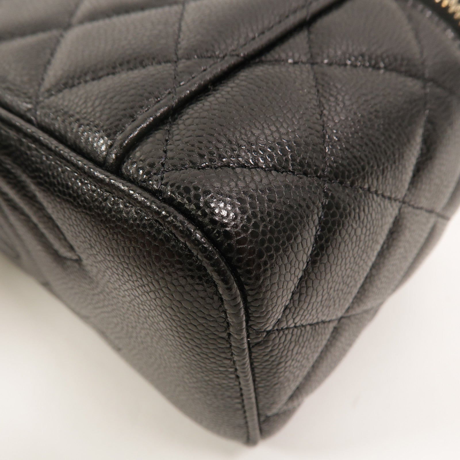 CHANEL 牛皮皮革Vanity Case鏈帶肩背袋
