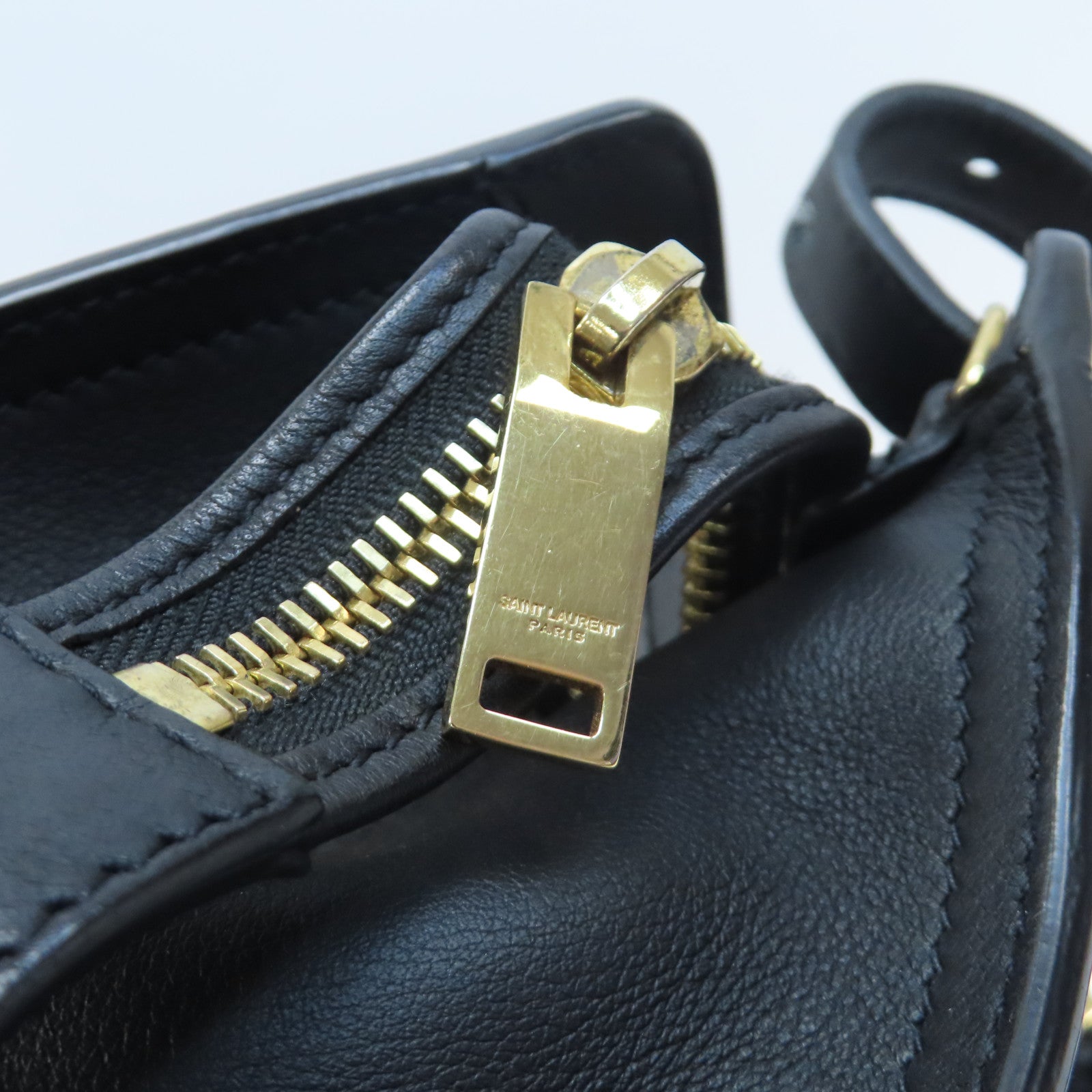 SAINT LAURENT 牛皮皮革2 Way Shoulder金扣手挽肩背兩用袋黑色