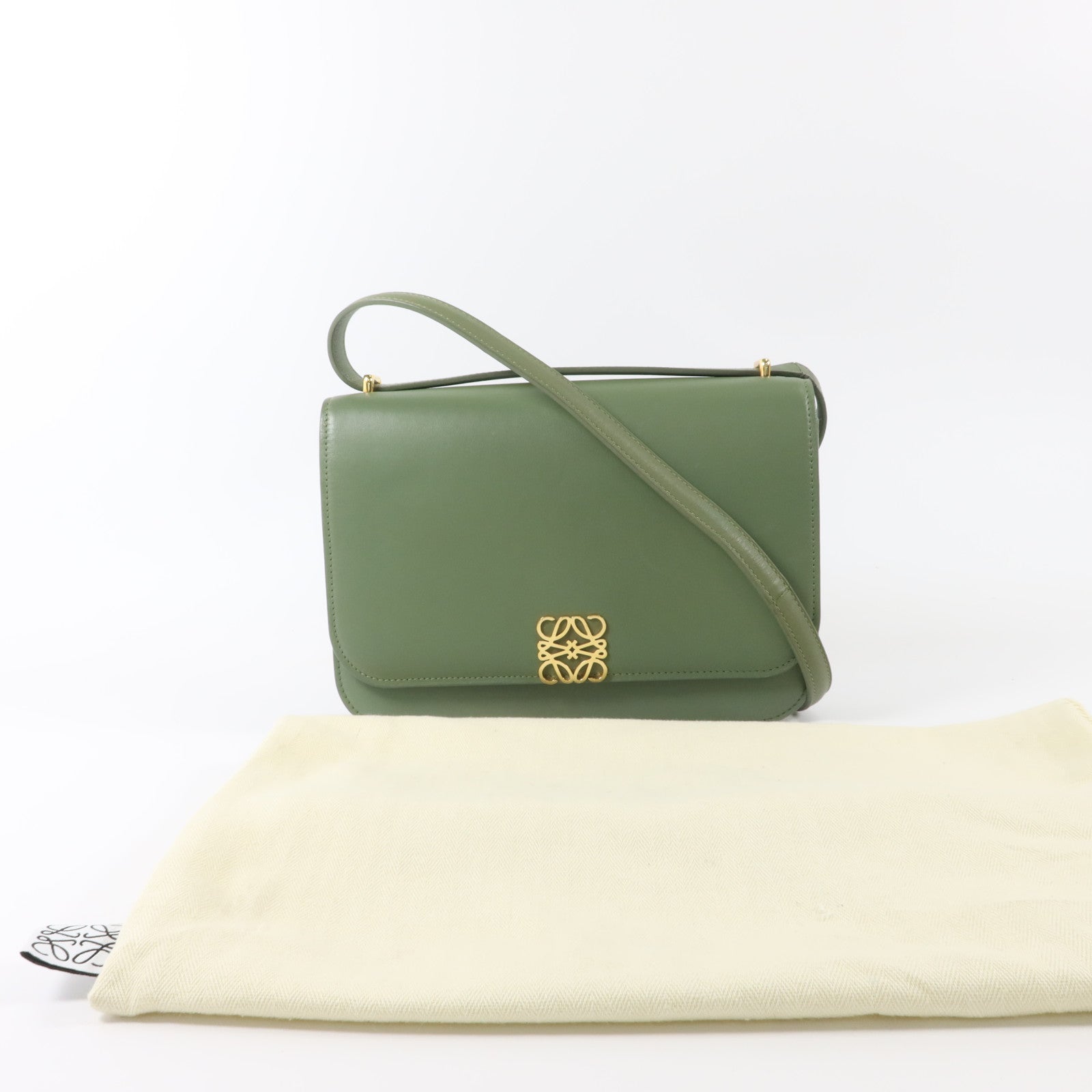 LOEWE 牛皮皮革Goya Medium肩背袋