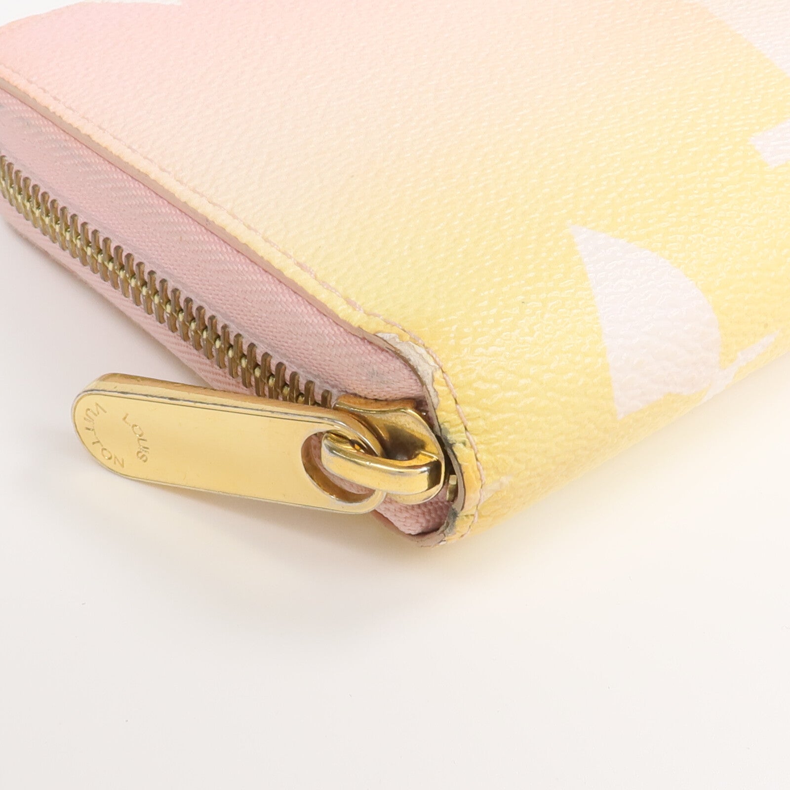 LOUIS VUITTON Monogram By The Pool Zippy Wallet金扣長錢包