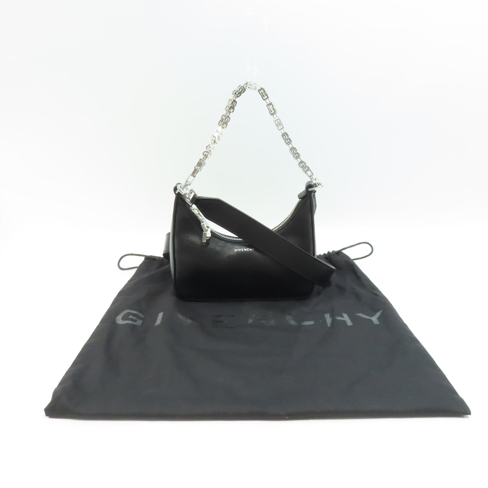 GIVENCHY 牛皮皮革Moon Cutout Mini Hobo Bag銀扣肩背袋黑色