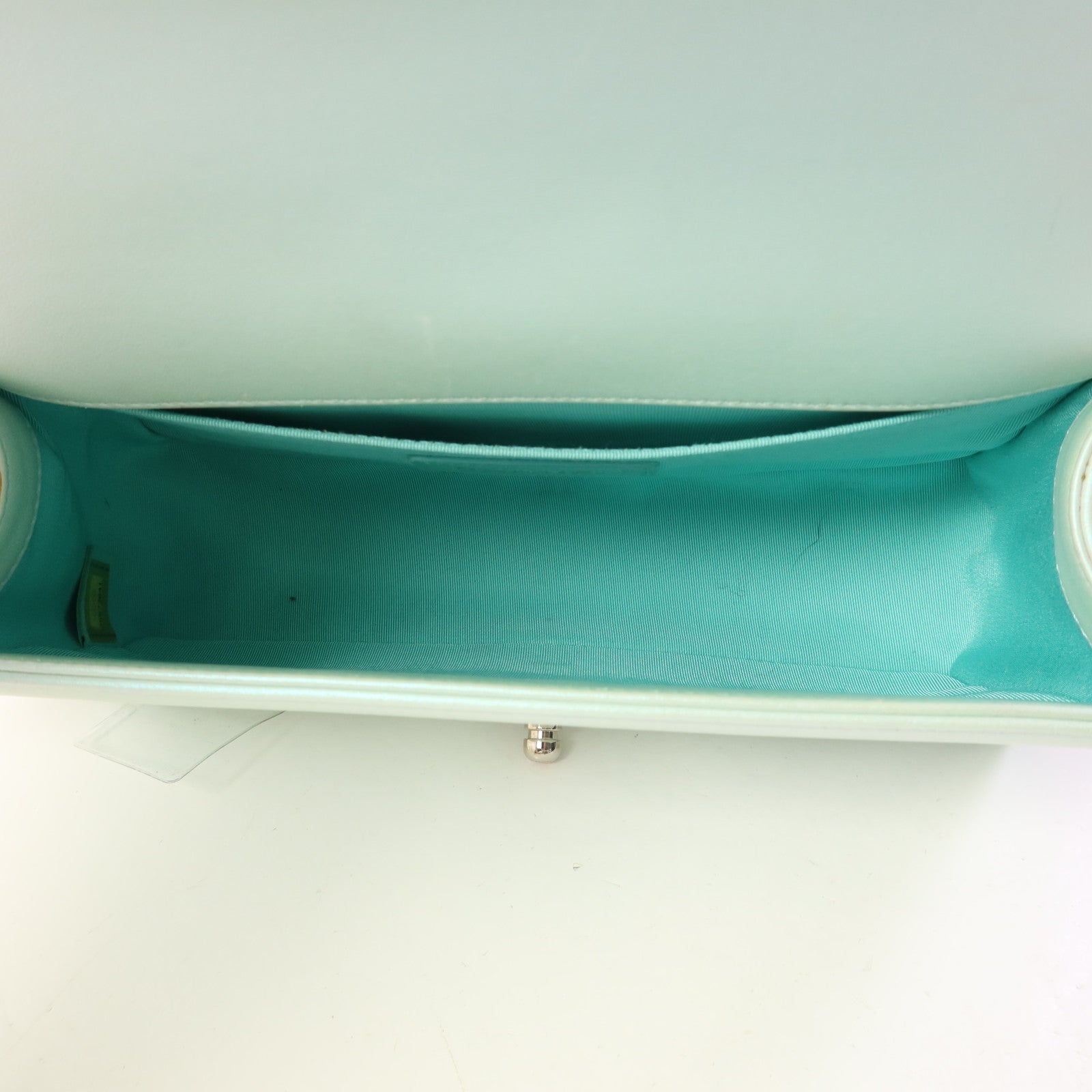 CHANEL 牛皮皮革Boy 25銀扣鏈帶肩背袋