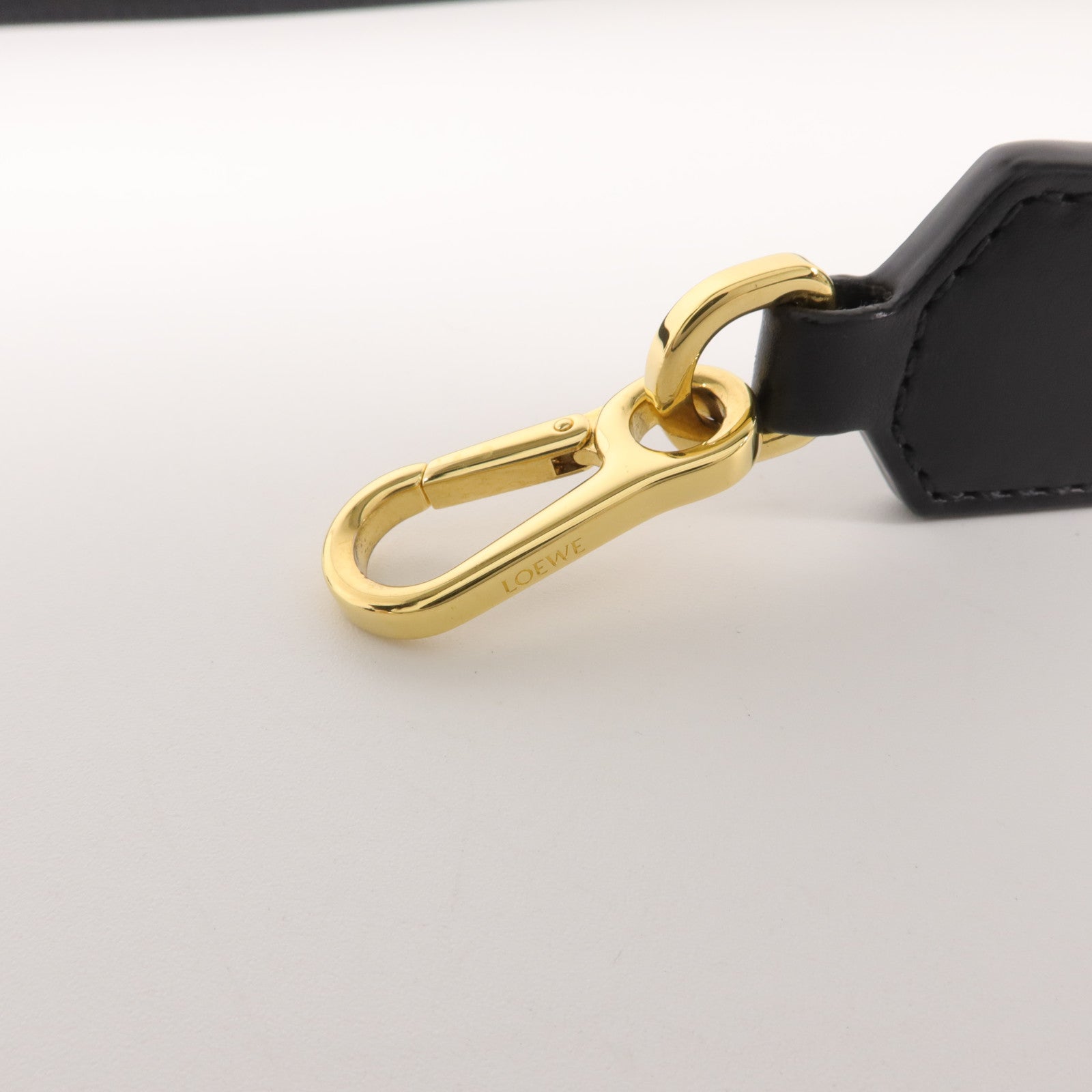 LOEWE 牛皮皮革Anagram Strap肩帶