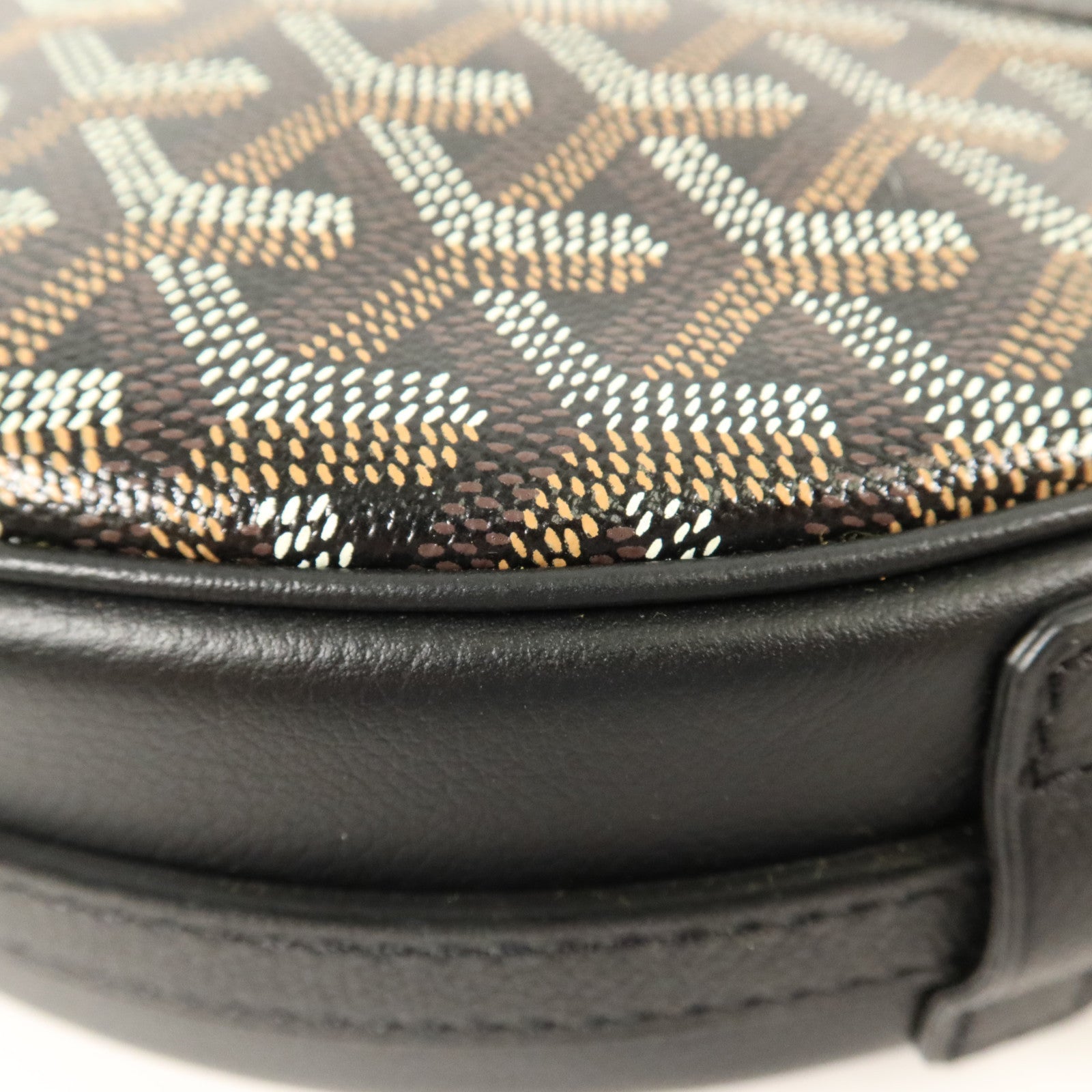 GOYARD 塗層帆布Hirondelle Bag銀扣肩背袋