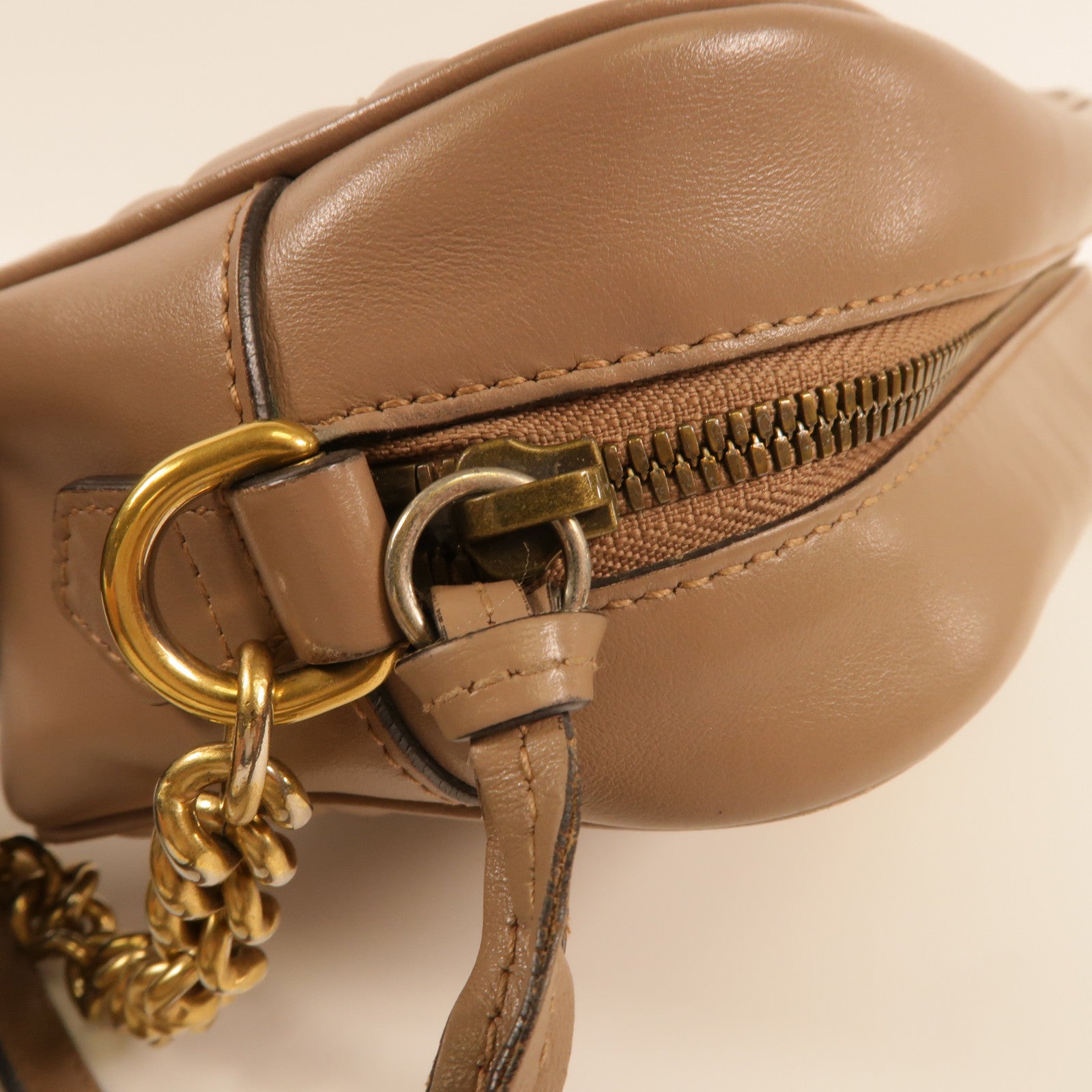 GUCCI 牛皮皮革GG Marmont Small Shoulder Bag金扣肩背袋