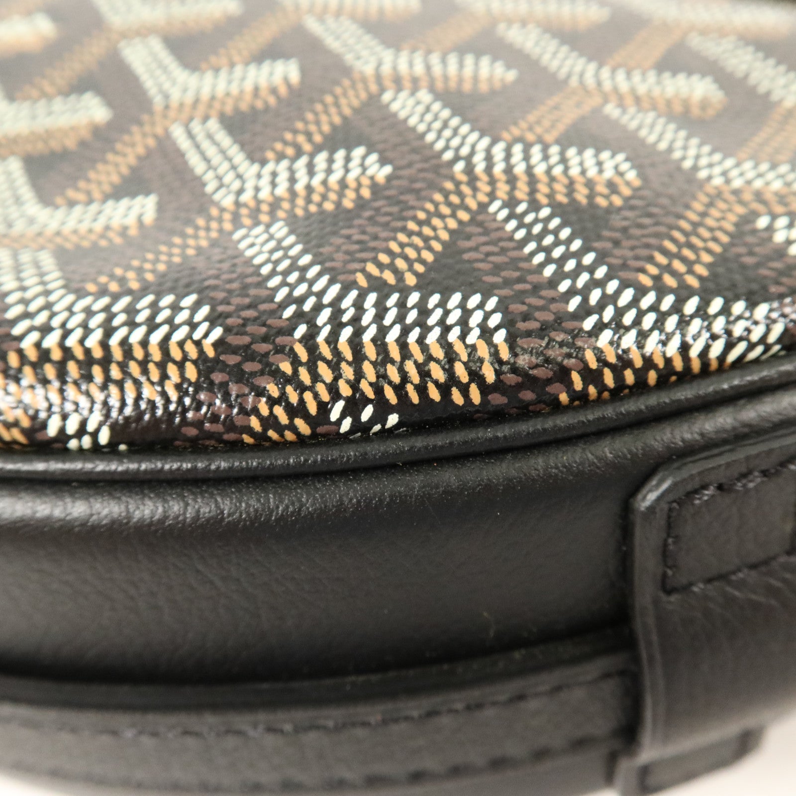 GOYARD 塗層帆布Hirondelle Bag銀扣肩背袋