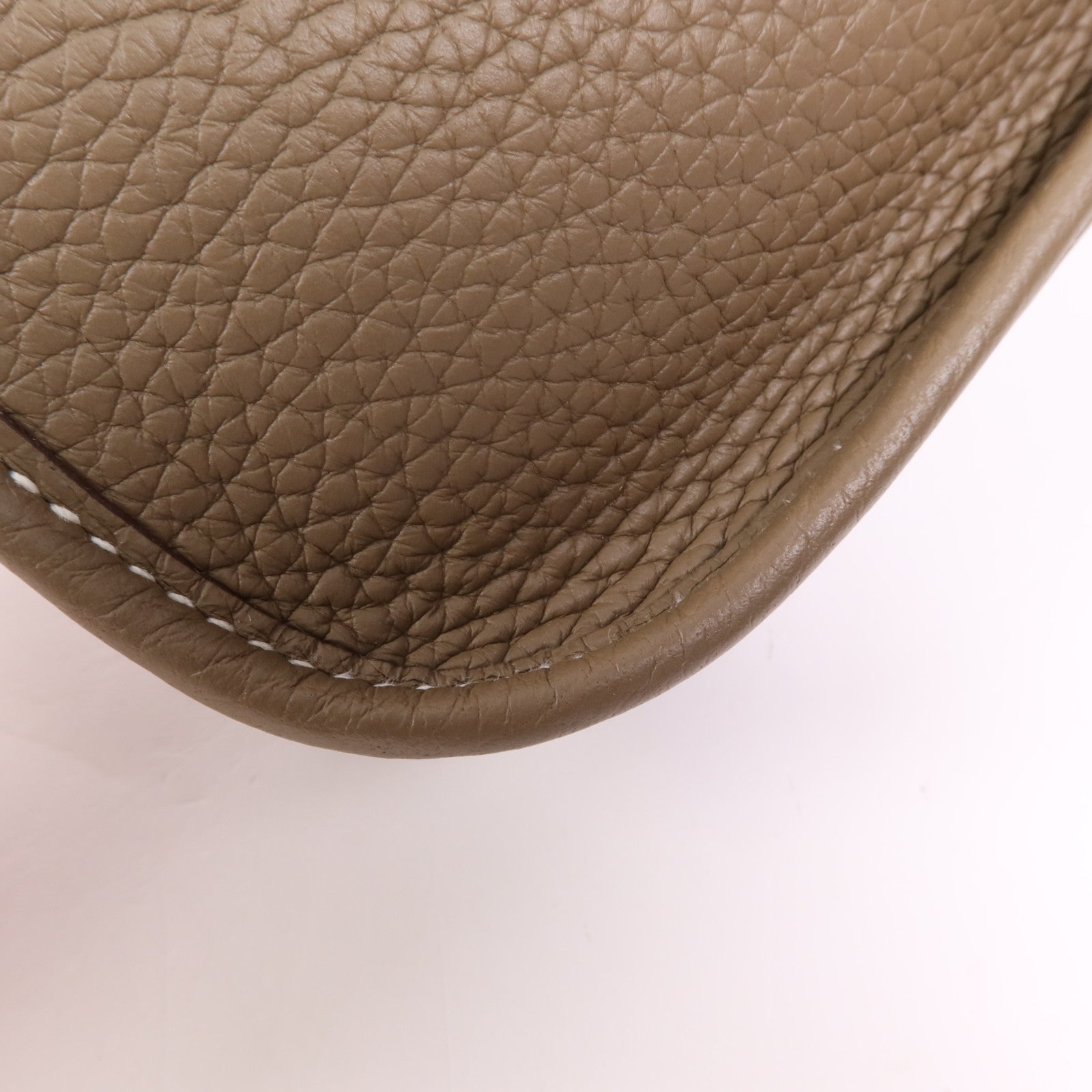 HERMES Clemence皮革Evelyne TPM金扣肩背袋Etoupe