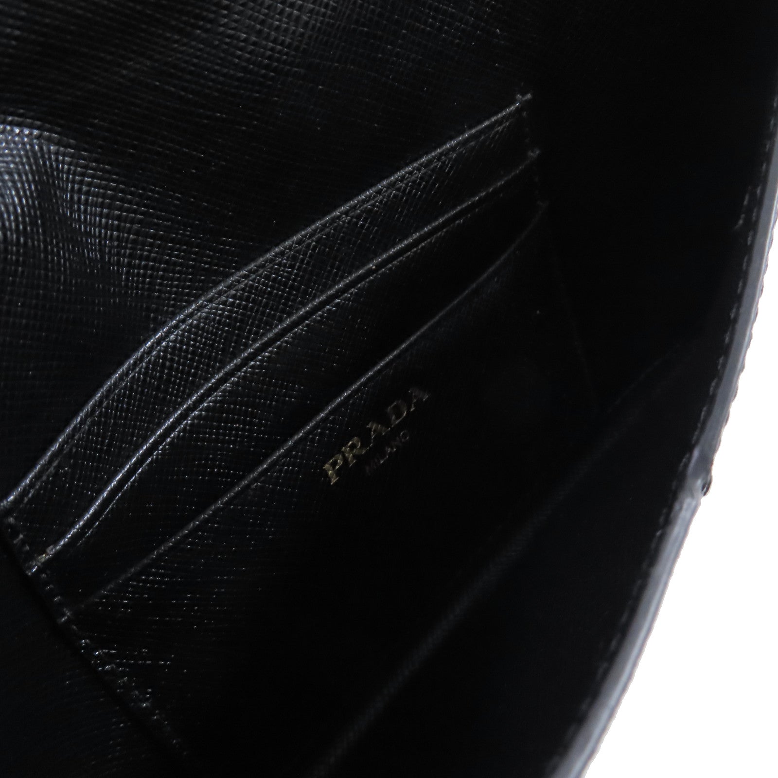 PRADA Saffiano皮革Wallet Pouch金扣長錢包黑色