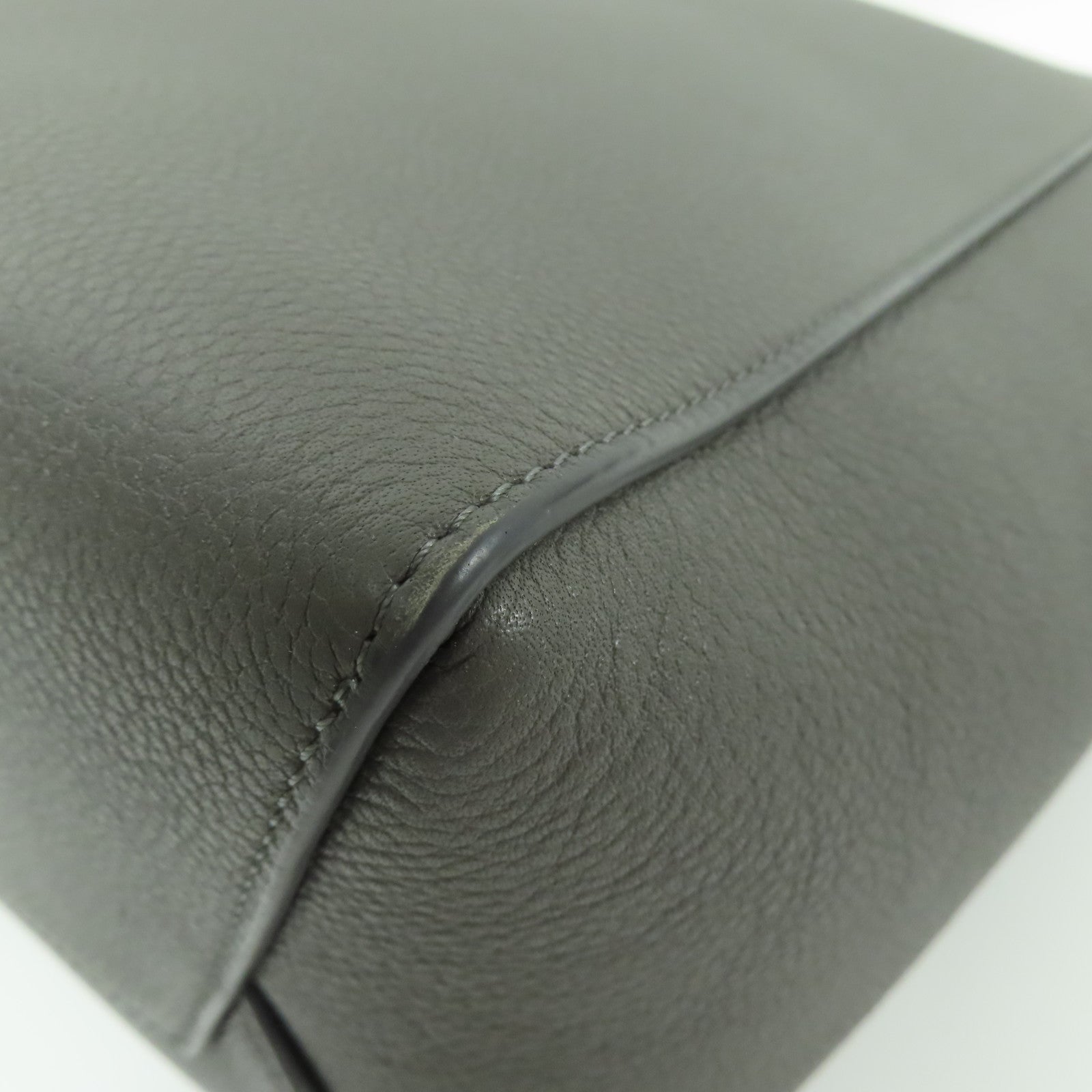 CELINE 牛皮皮革Sangle Bucket金扣肩背袋