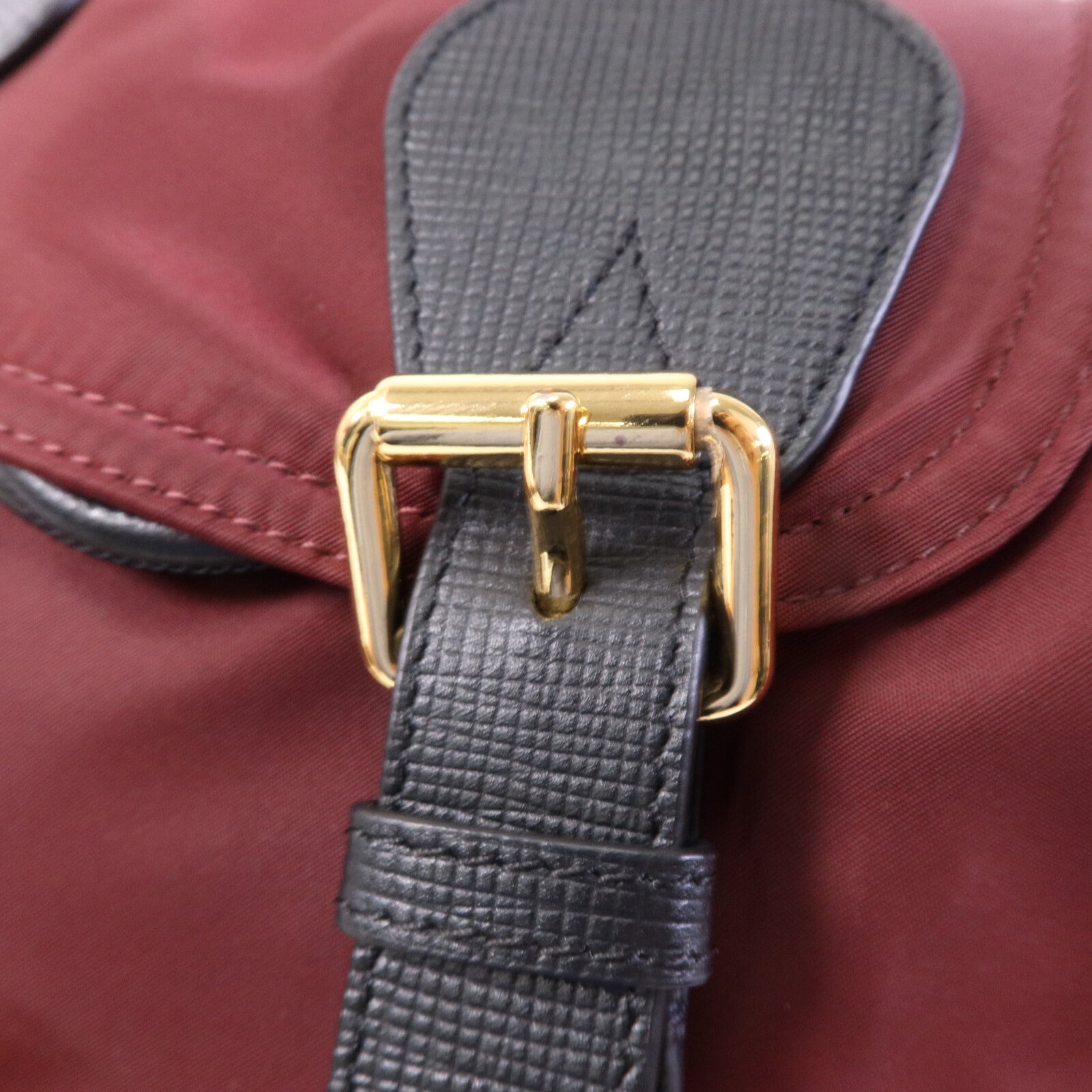 BURBERRY 尼龍Backpack金扣背包