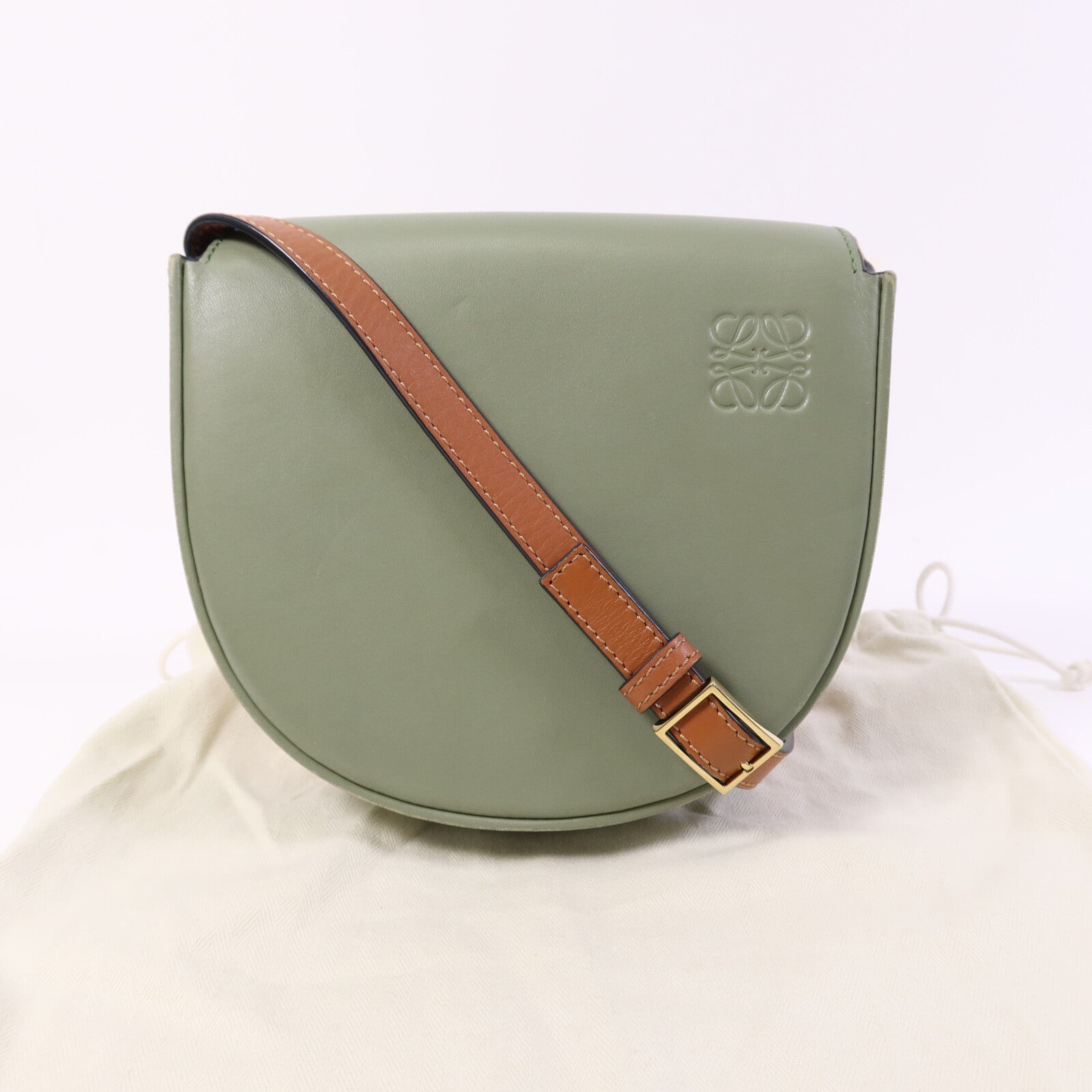 LOEWE 牛皮皮革Heel Duo Bag金扣肩背袋