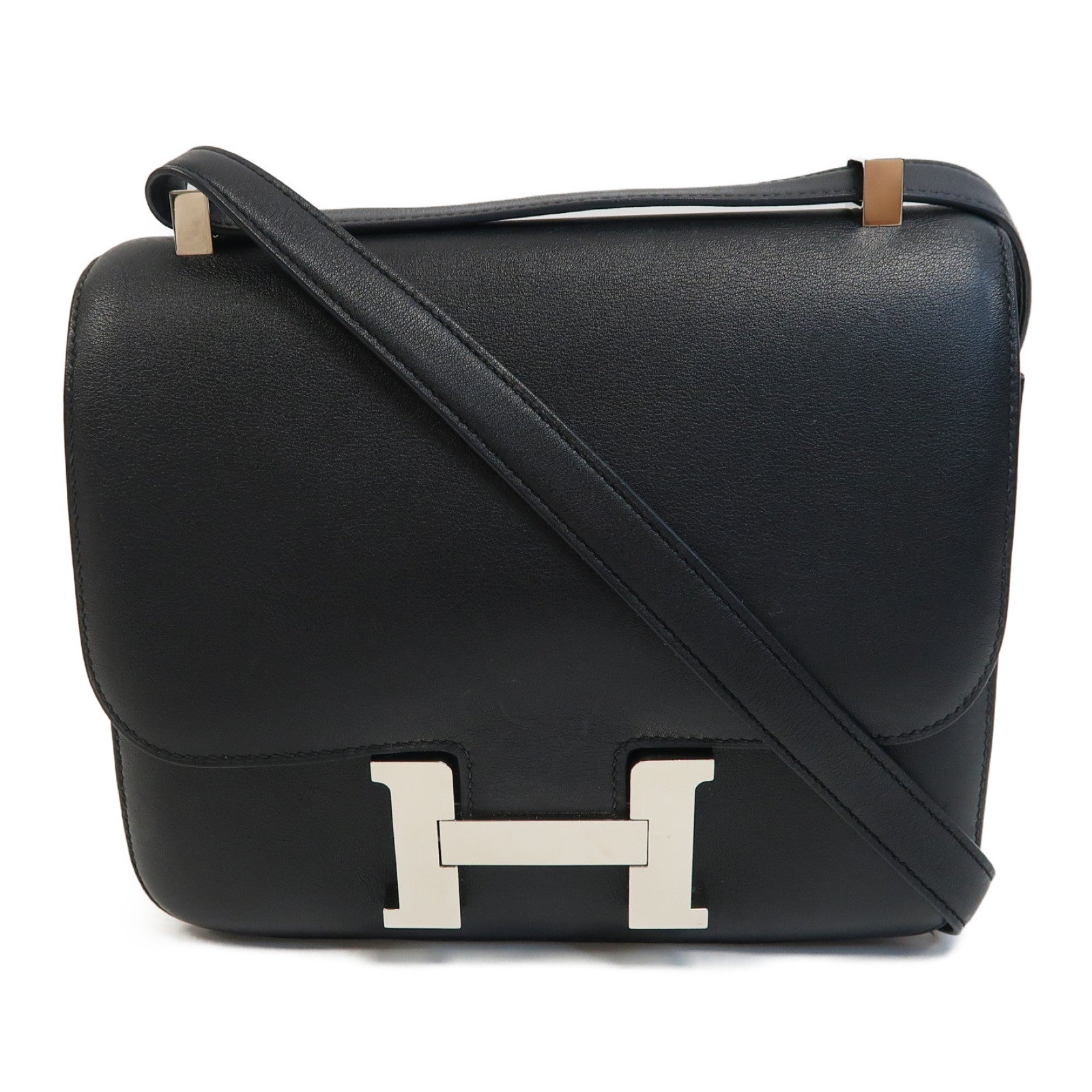 HERMES Swift皮革Constance 24銀扣肩背袋黑色