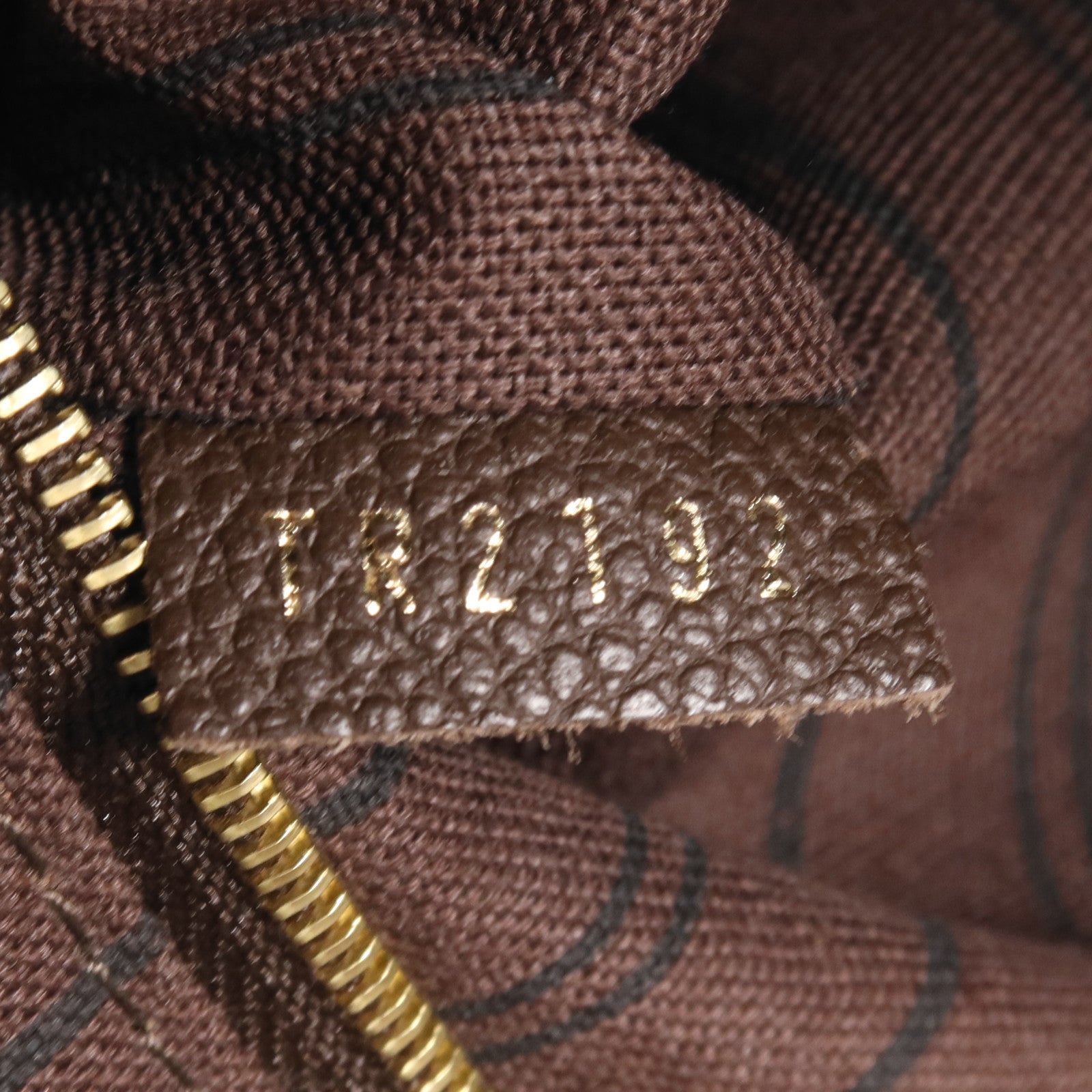 LOUIS VUITTON Monogram Empreinte Artsy MM金扣手挽袋