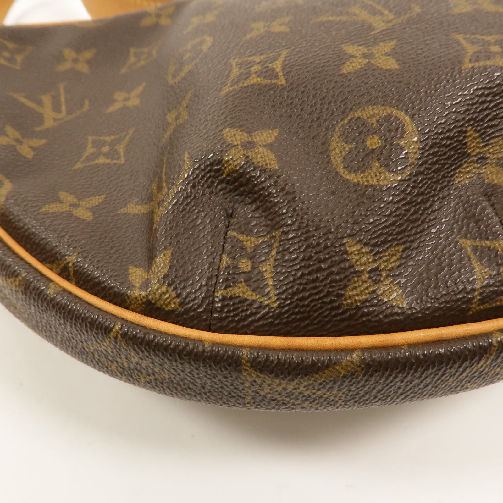 LOUIS VUITTON Monogram Croissant MM肩背袋