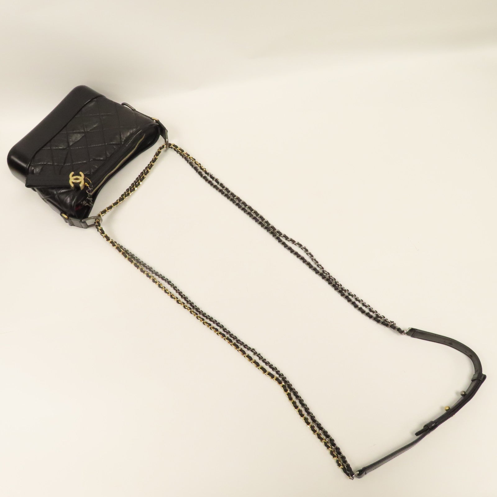 CHANEL 菱格牛皮皮革Gabrielle金扣/銀扣鏈帶肩背袋黑色