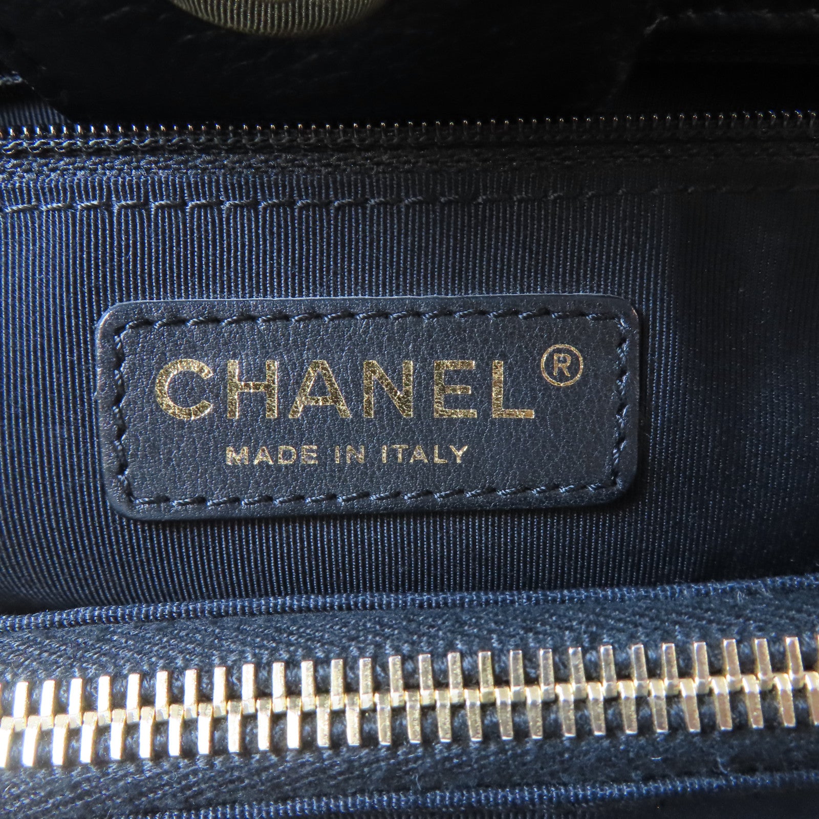 CHANEL 牛皮皮革Handbag金扣手挽袋黑色
