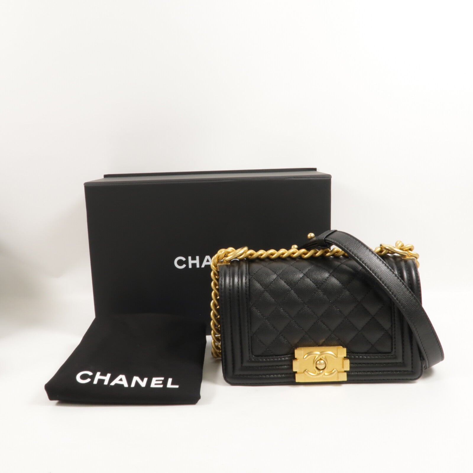 CHANEL 牛皮皮革Boy 20鏈帶肩背袋