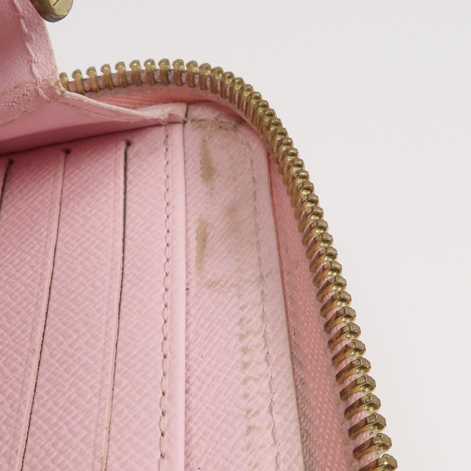 LOUIS VUITTON Monogram By The Pool Zippy Wallet金扣長錢包